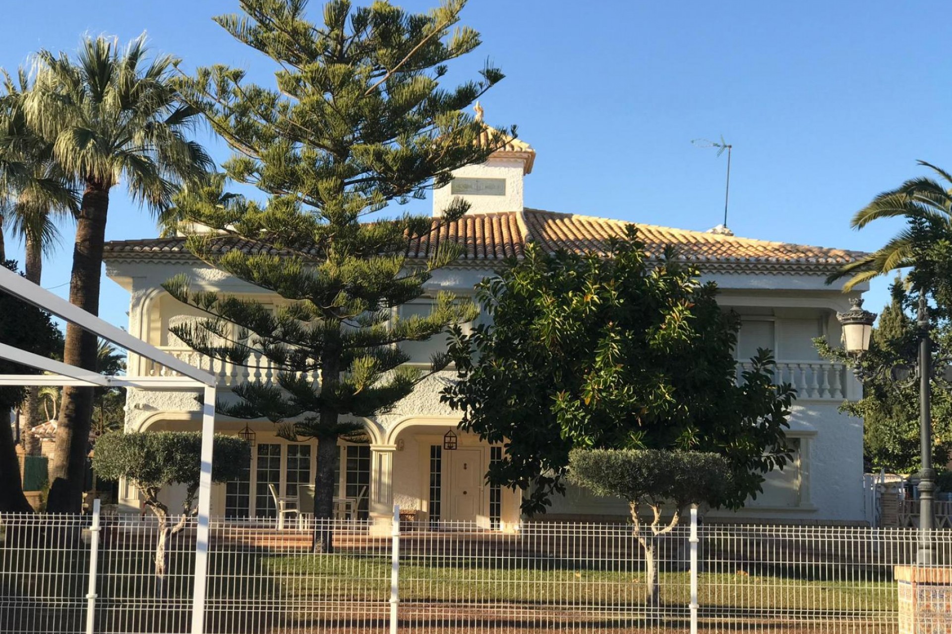 Brukt - Villa -
Orihuela Costa - Costa Blanca