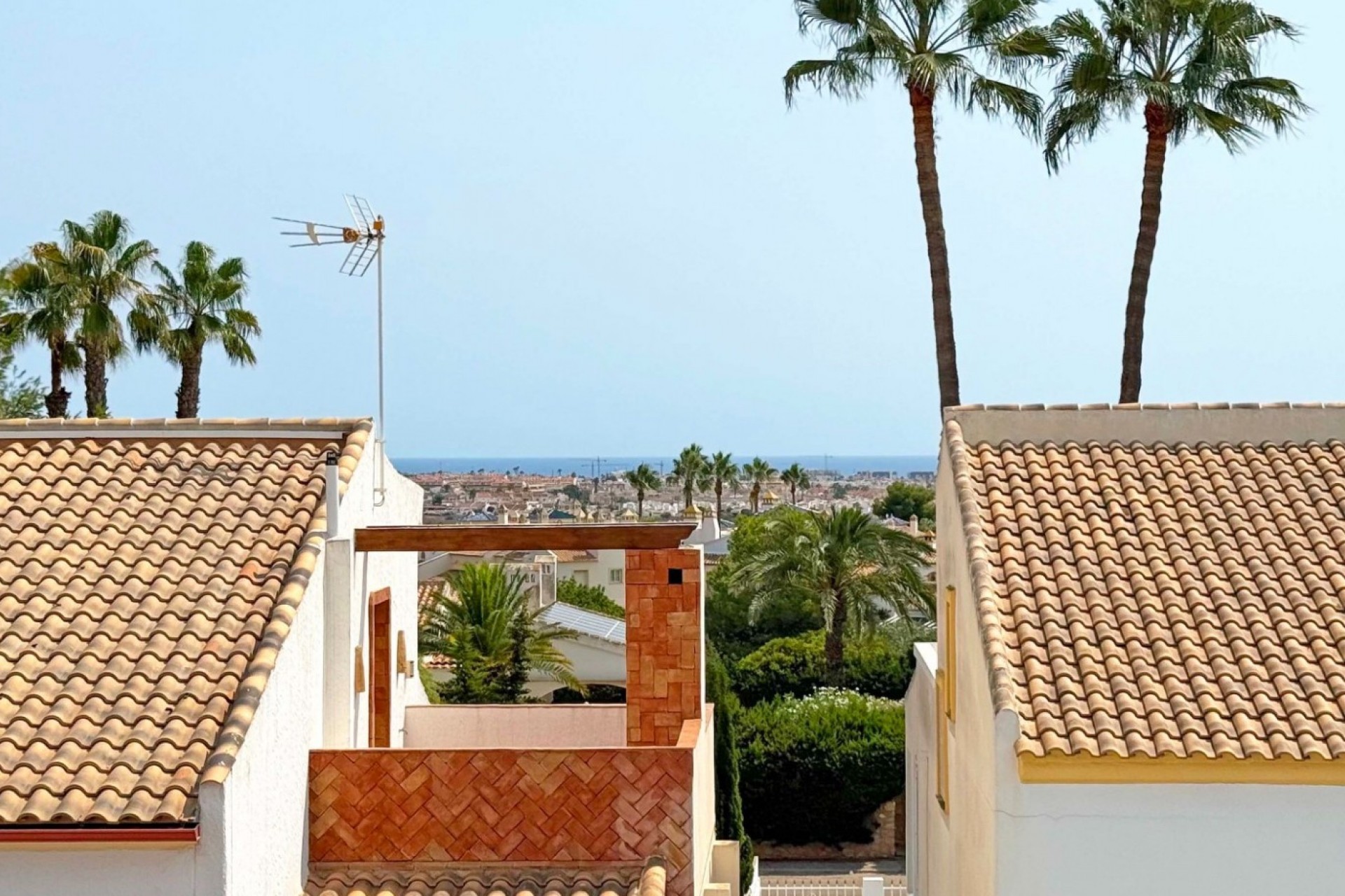 Brukt - Villa -
Orihuela Costa - Costa Blanca