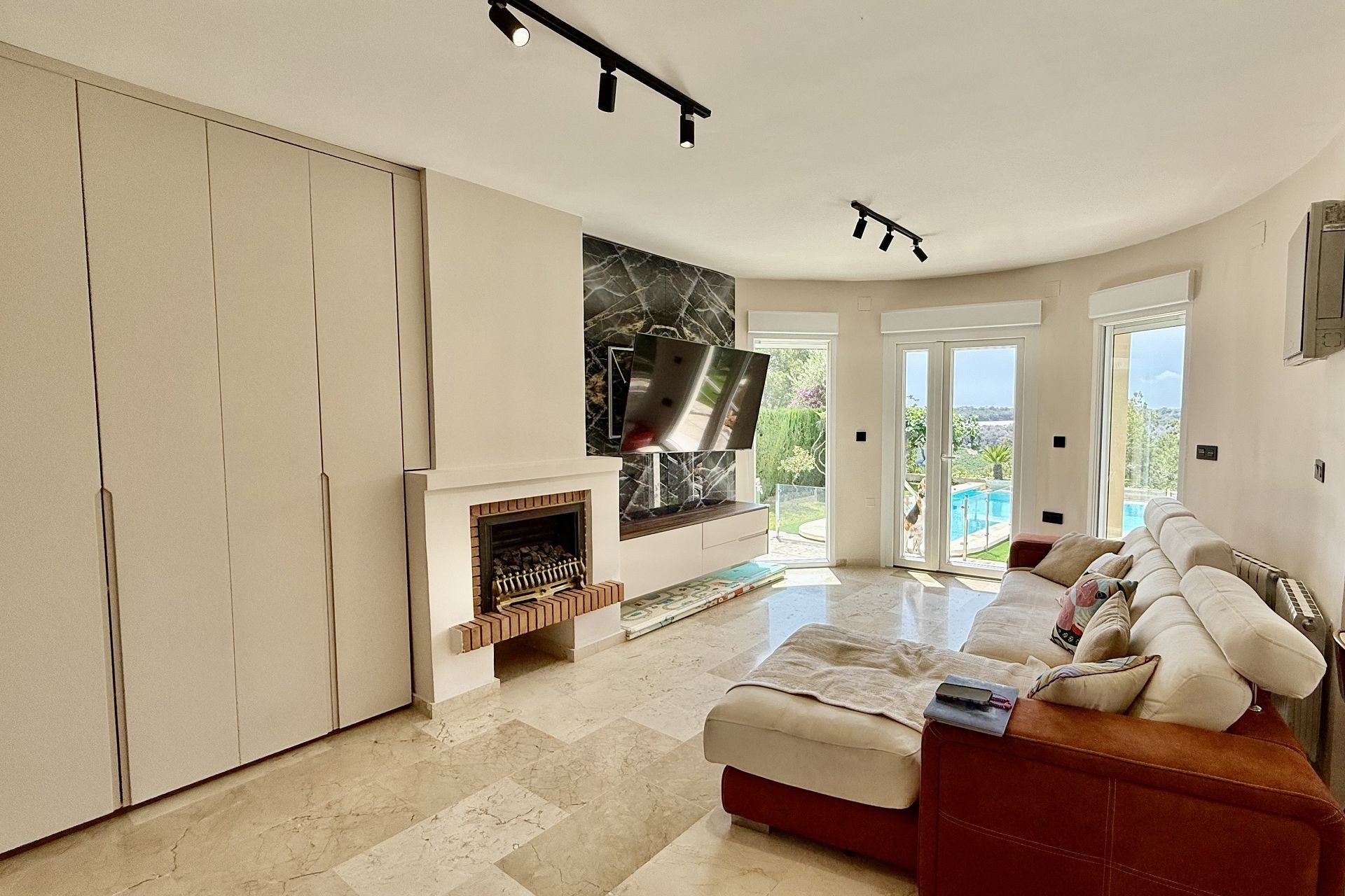 Brukt - Villa -
Orihuela Costa - Costa Blanca