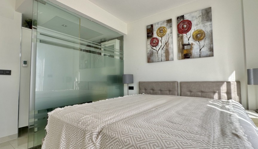 Brukt - Villa -
Orihuela Costa - Costa Blanca