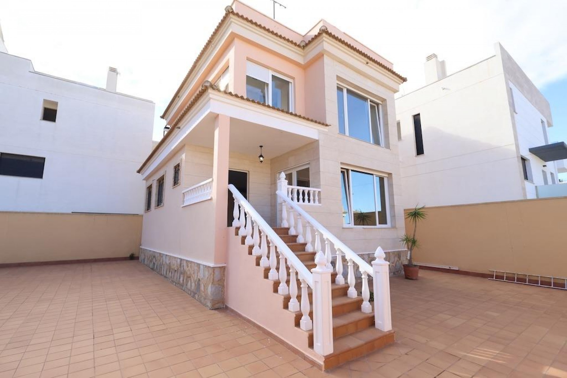 Brukt - Villa -
Orihuela Costa - Costa Blanca