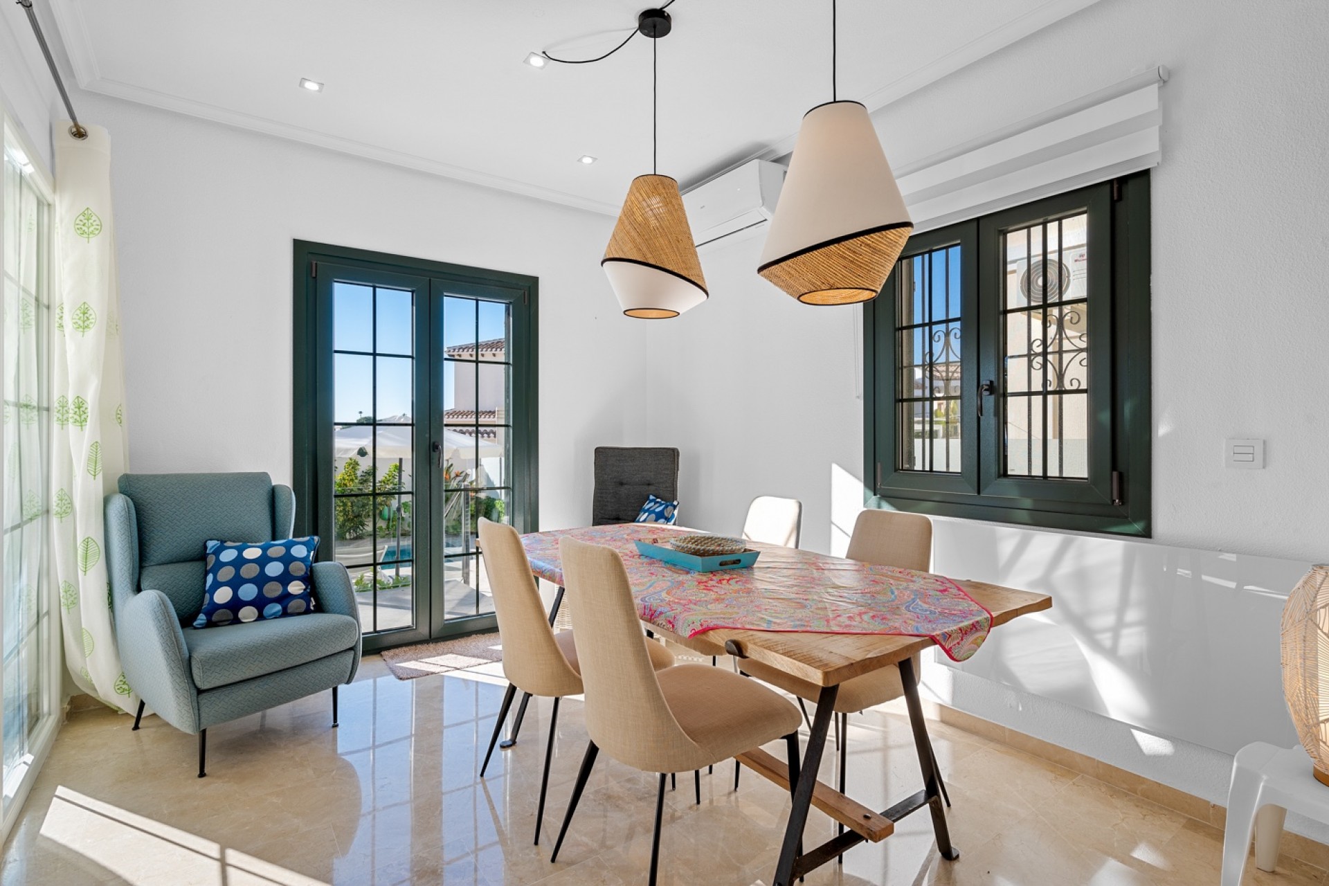 Brukt - Villa -
Orihuela Costa - Costa Blanca