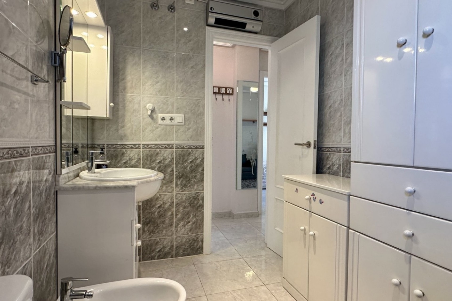 Brukt - Villa -
Orihuela Costa - Costa Blanca