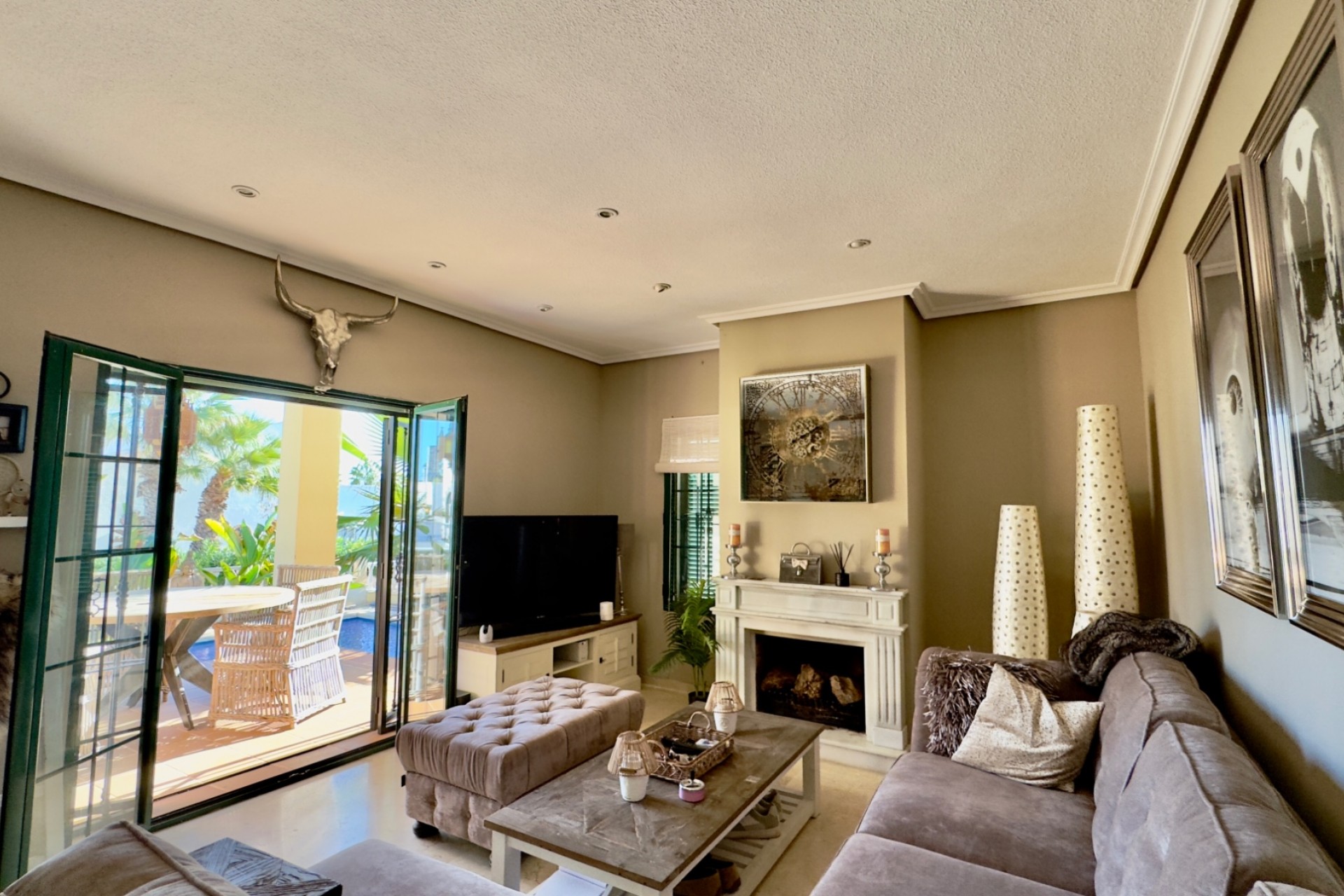 Brukt - Villa -
Orihuela Costa - Costa Blanca