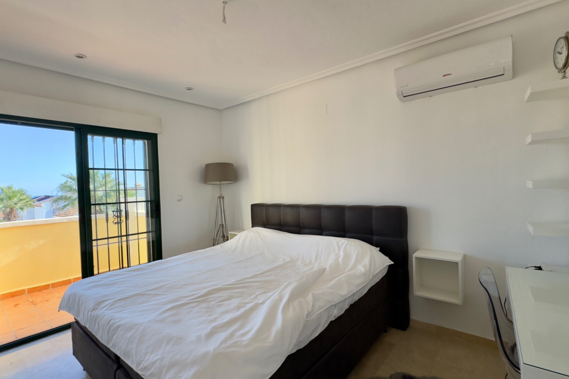 Brukt - Villa -
Orihuela Costa - Costa Blanca