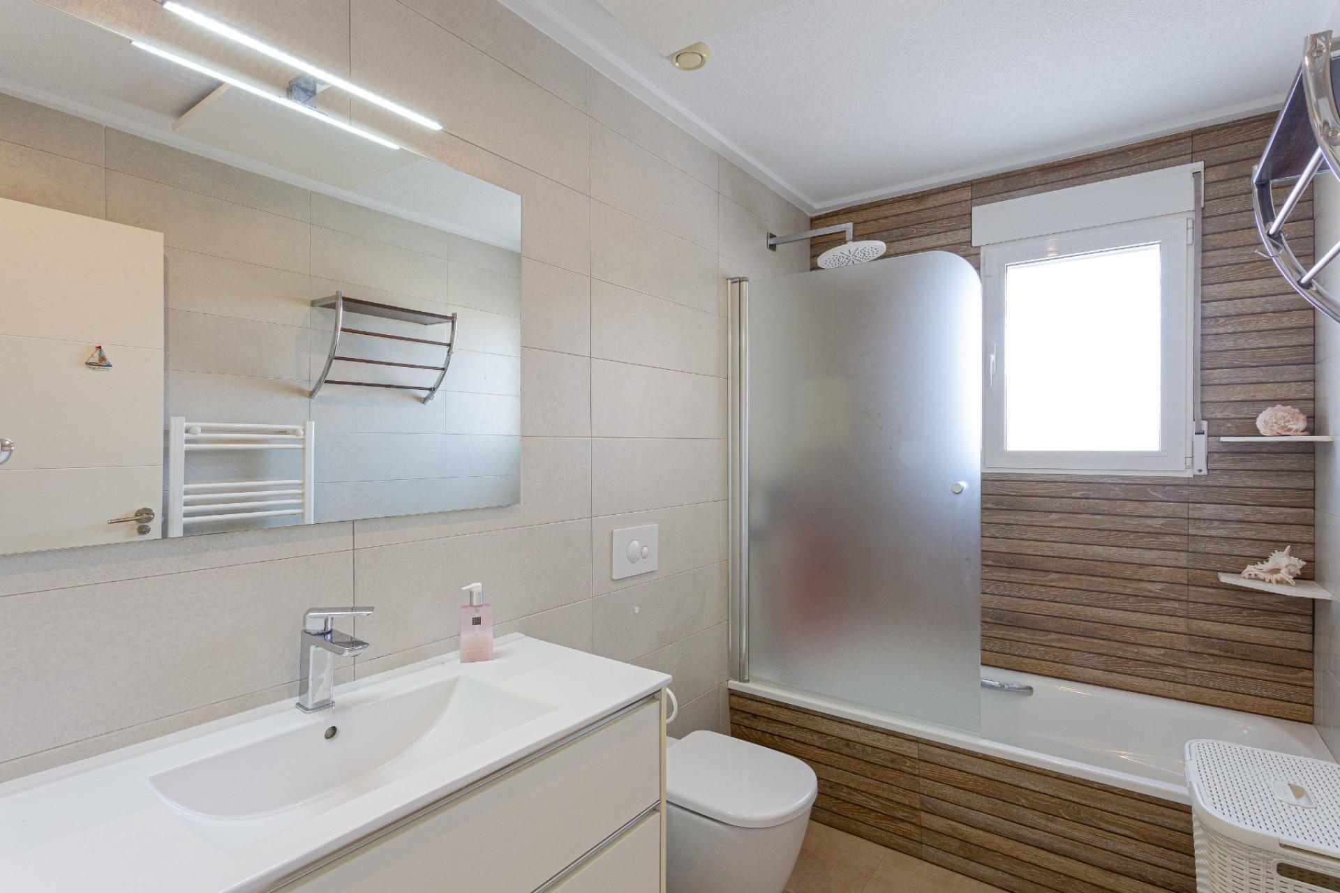 Brukt - Villa -
Orihuela Costa - Costa Blanca