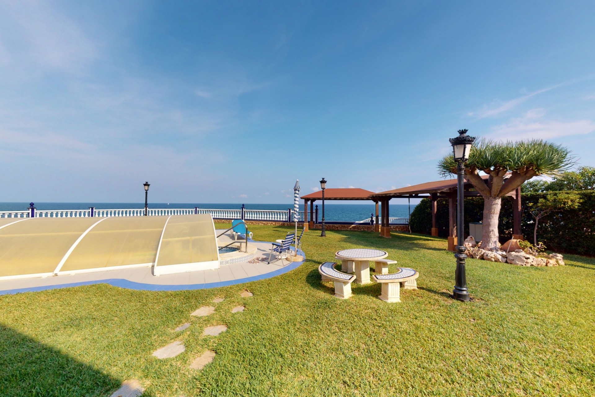 Brukt - Villa -
Orihuela Costa - Costa Blanca