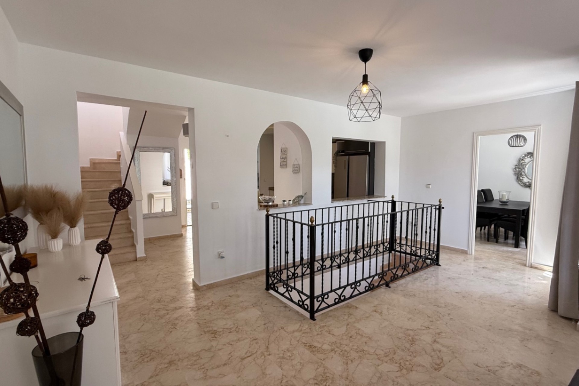 Brukt - Villa -
Orihuela Costa - Costa Blanca