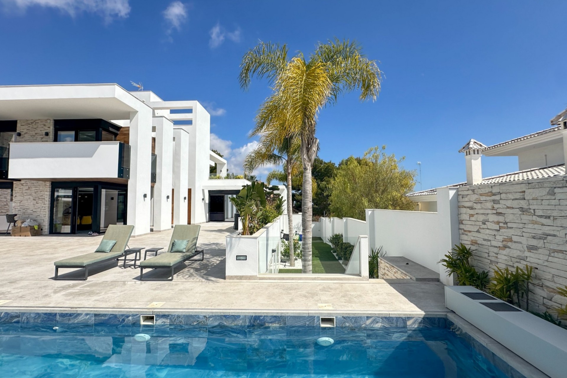 Brukt - Villa -
Orihuela Costa - Costa Blanca