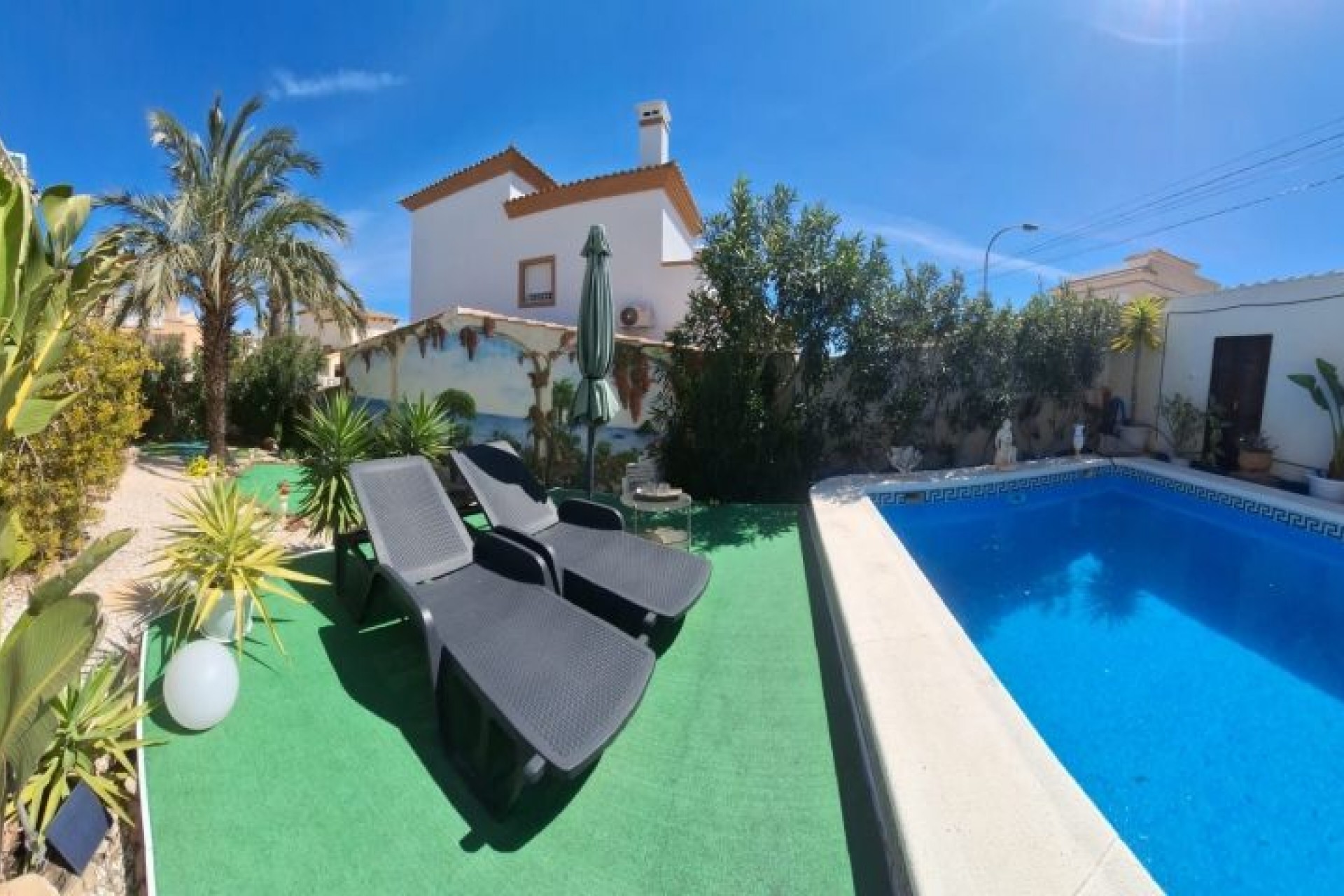 Brukt - Villa -
Orihuela Costa - Costa Blanca