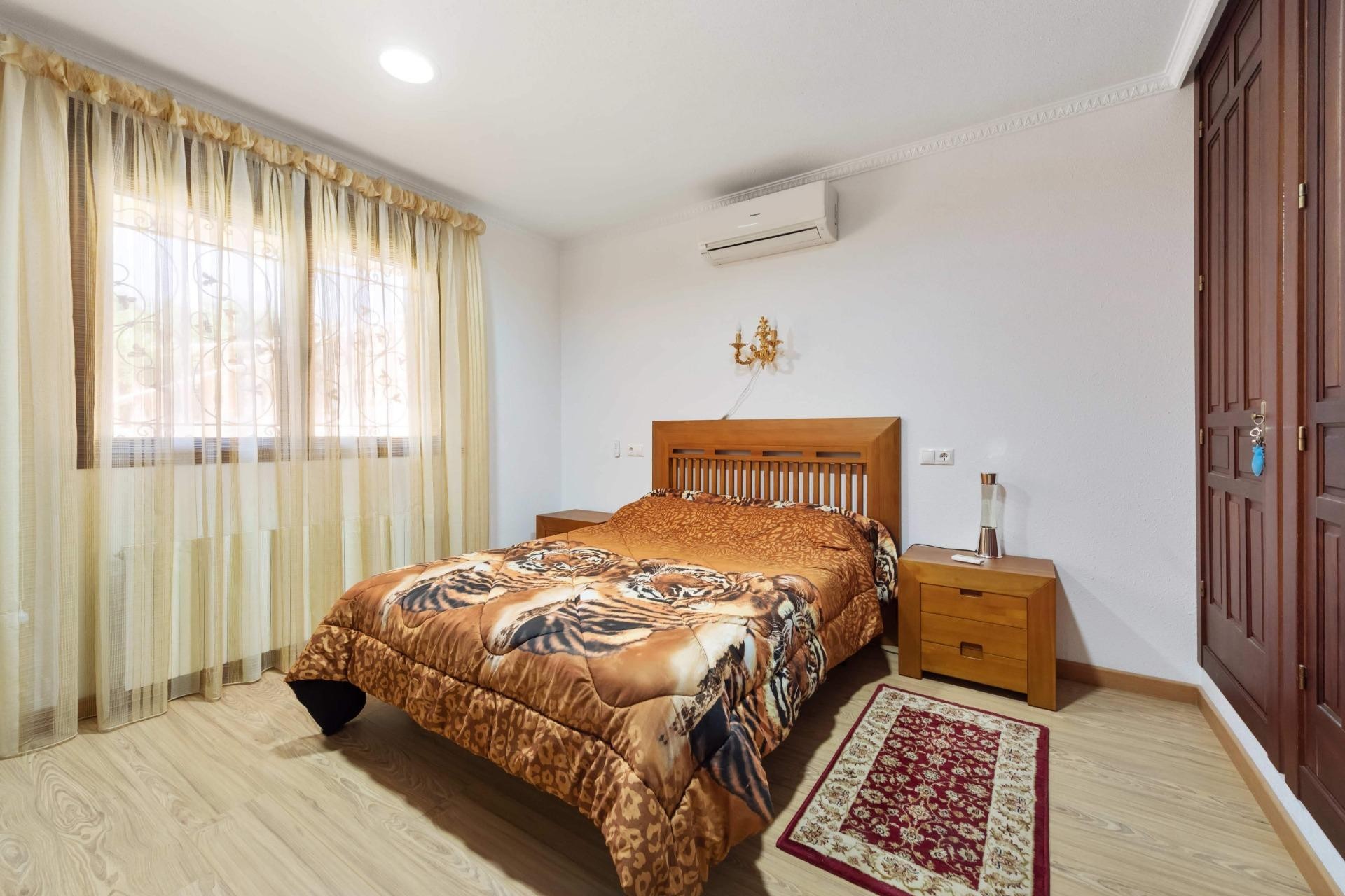 Brukt - Villa -
Orihuela Costa - Costa Blanca