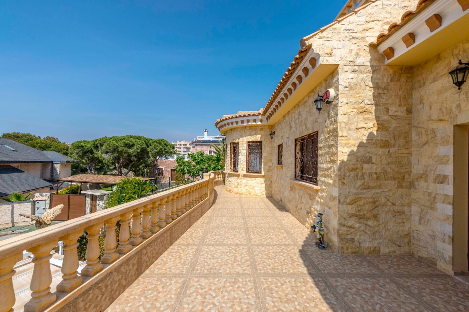 Brukt - Villa -
Orihuela Costa - Costa Blanca