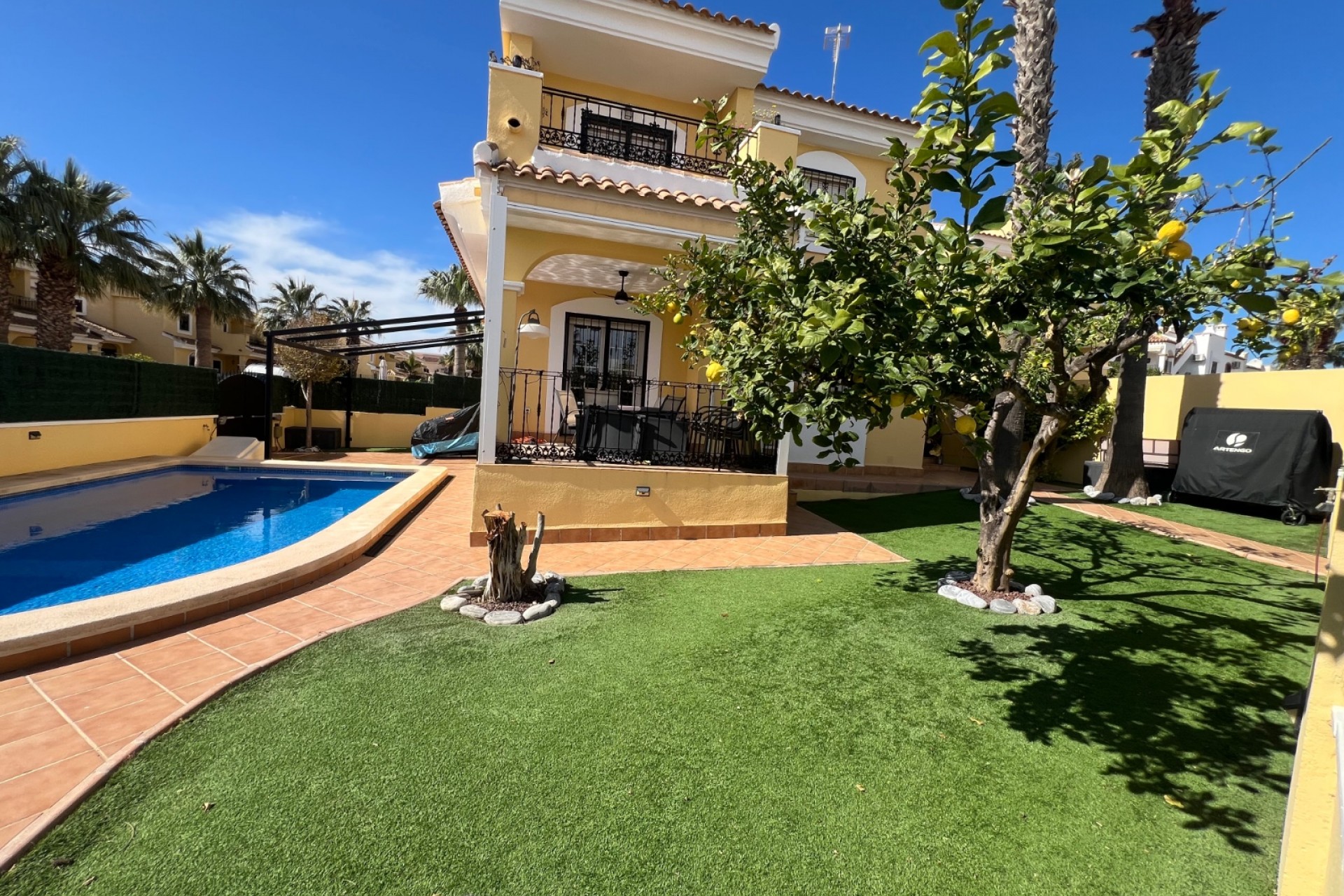 Brukt - Villa -
Orihuela Costa - Costa Blanca
