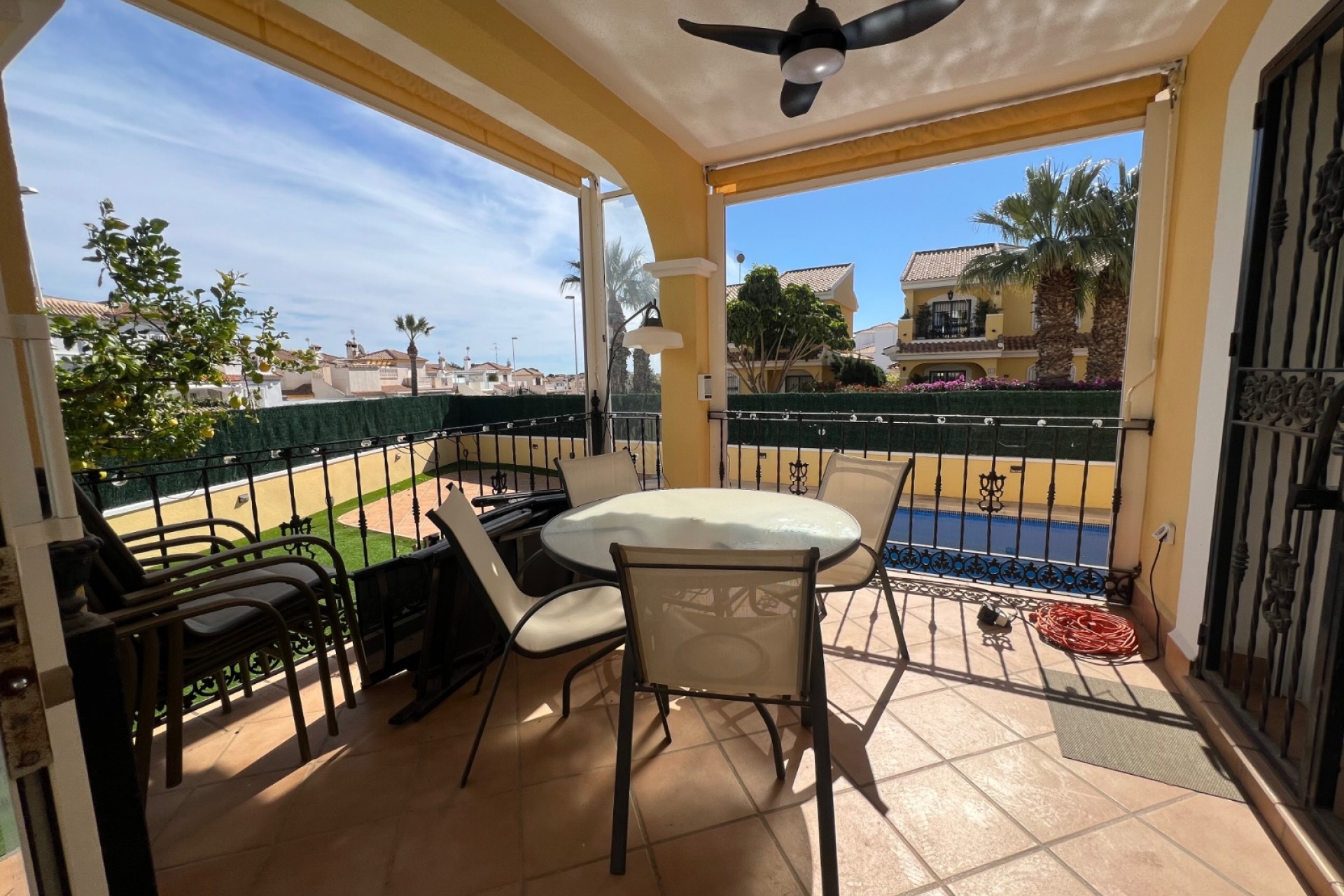 Brukt - Villa -
Orihuela Costa - Costa Blanca