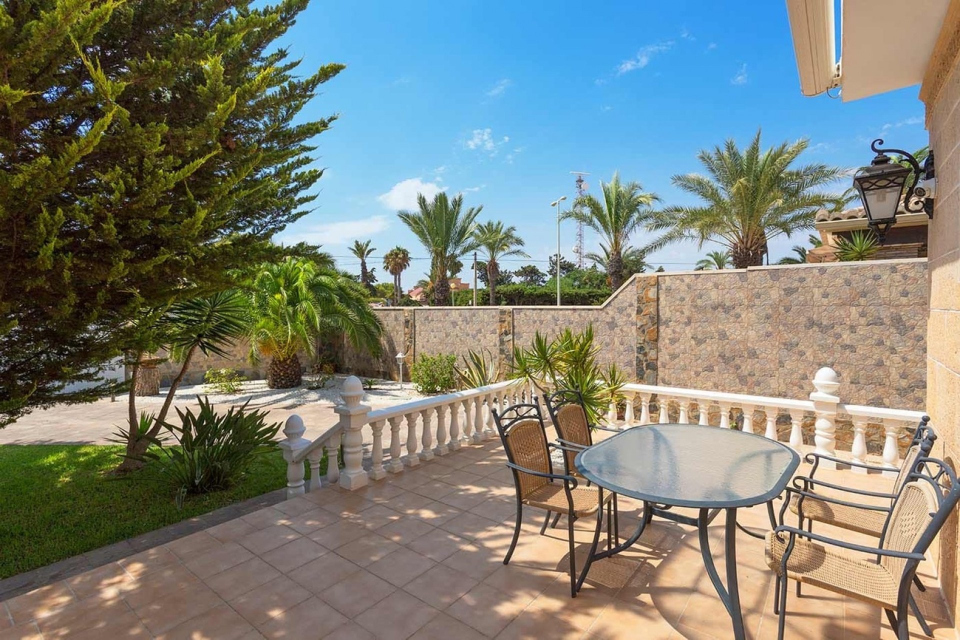 Brukt - Villa -
Orihuela Costa - Costa Blanca