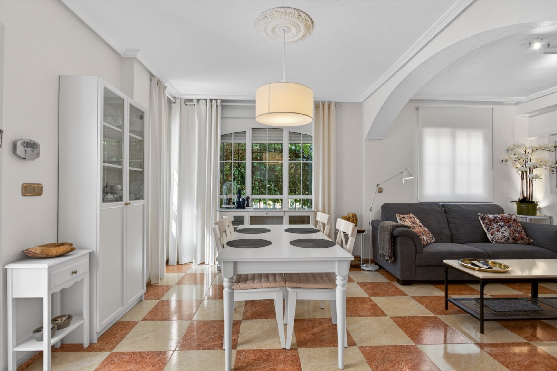 Brukt - Villa -
Orihuela Costa - Costa Blanca