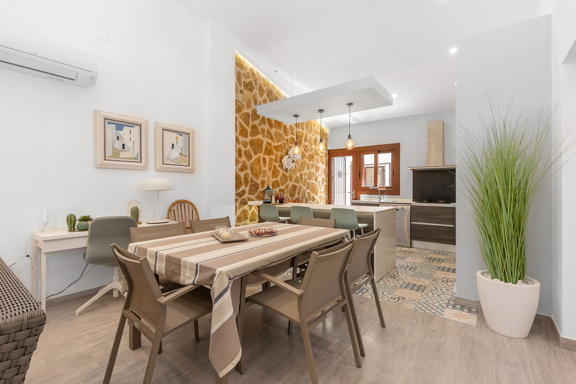 Brukt - Villa -
Orihuela Costa - Costa Blanca