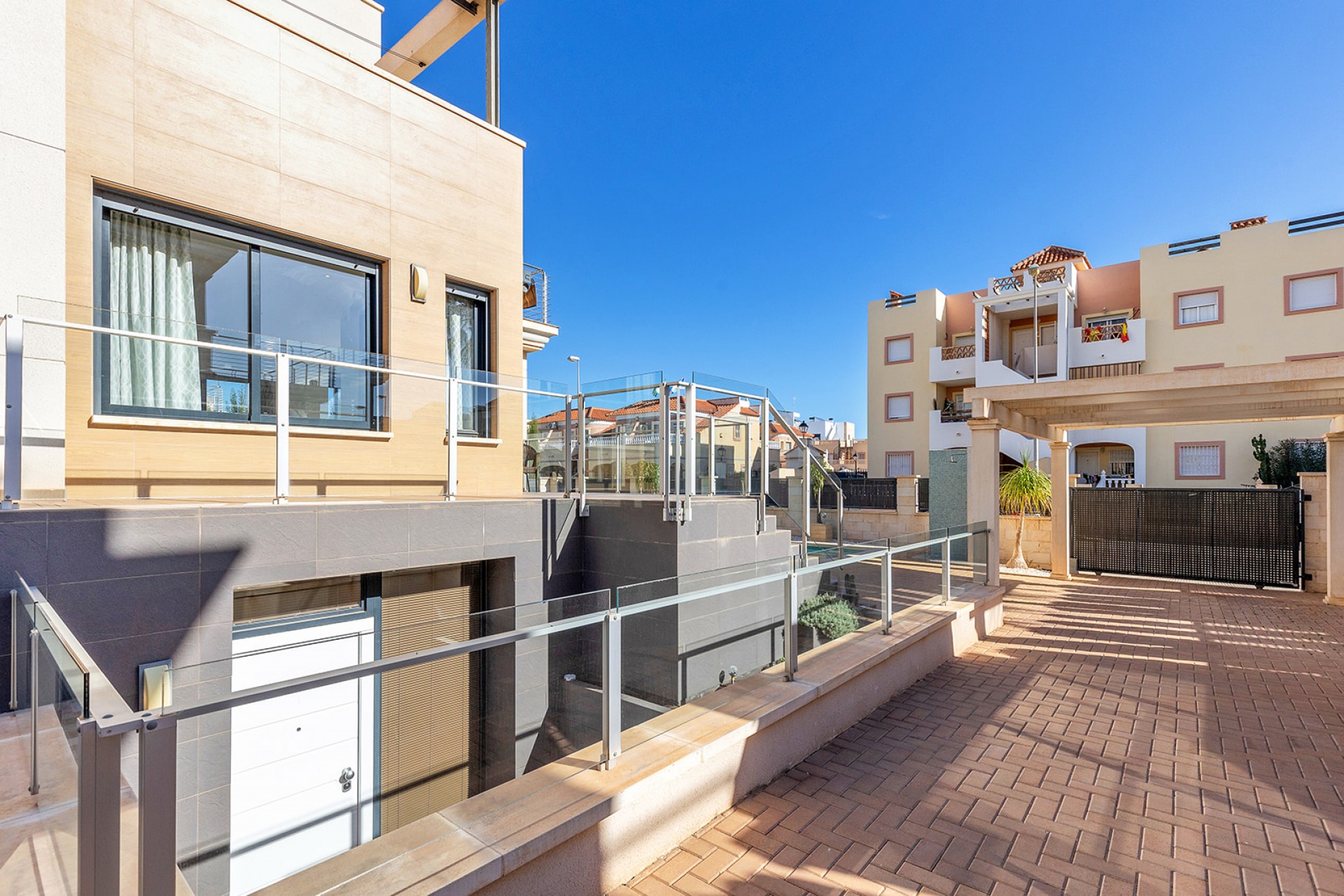 Brukt - Villa -
Orihuela Costa - Costa Blanca