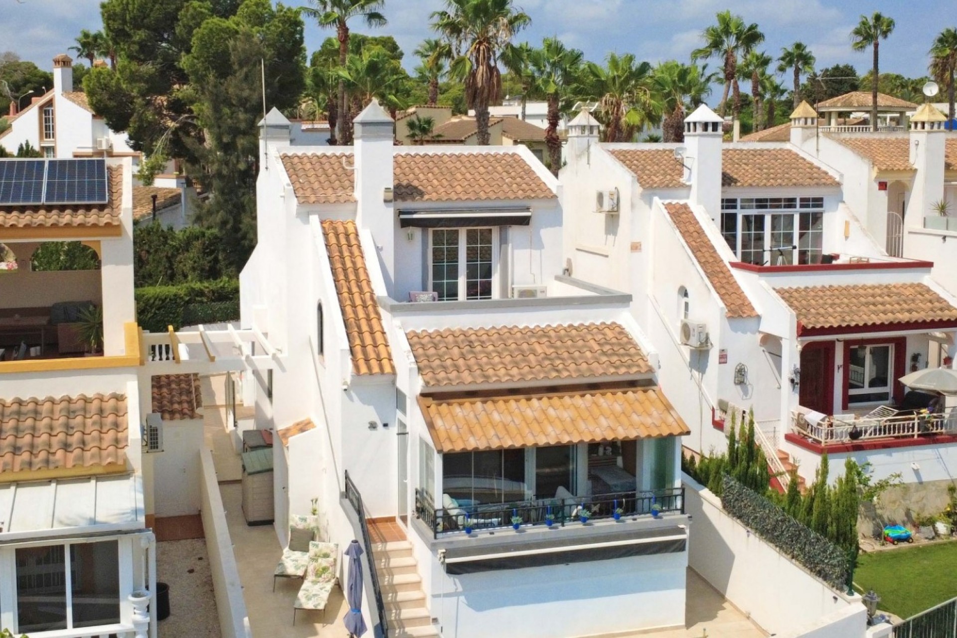 Brukt - Villa -
Orihuela Costa - Costa Blanca