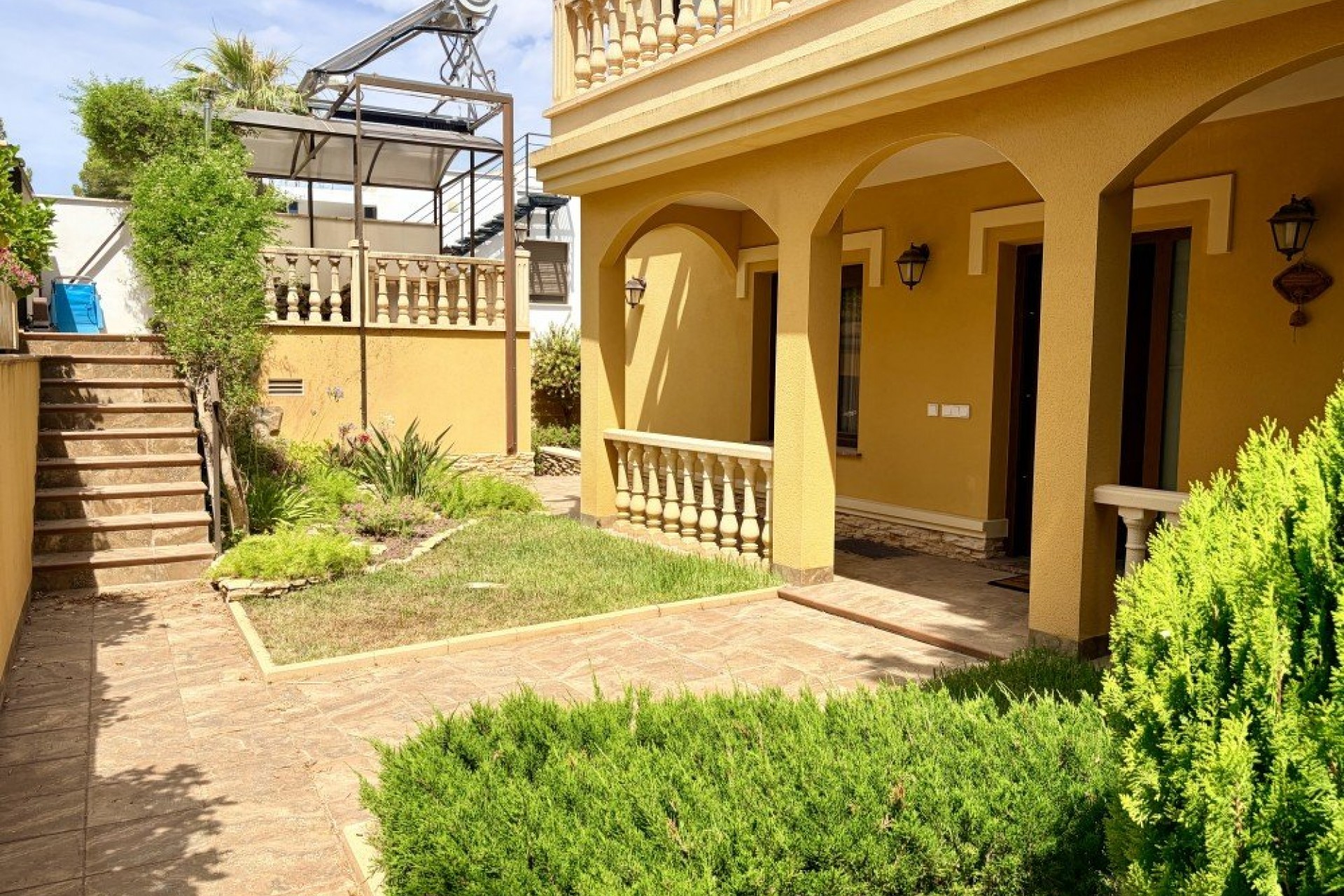 Brukt - Villa -
Orihuela Costa - Costa Blanca