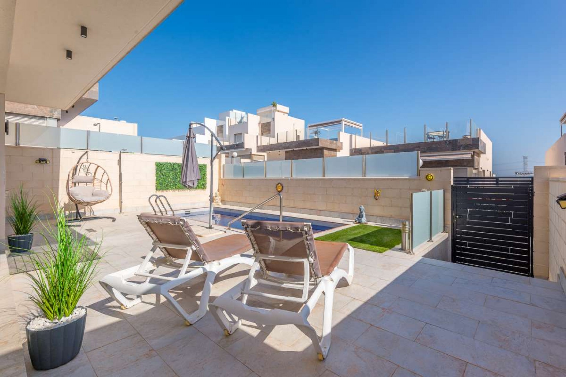 Brukt - Villa -
Orihuela Costa - Costa Blanca