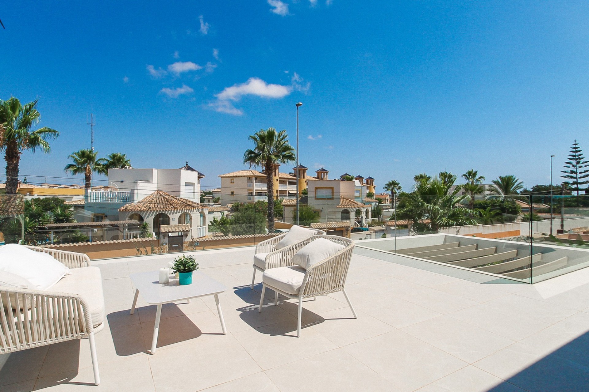 Brukt - Villa -
Orihuela Costa - Costa Blanca