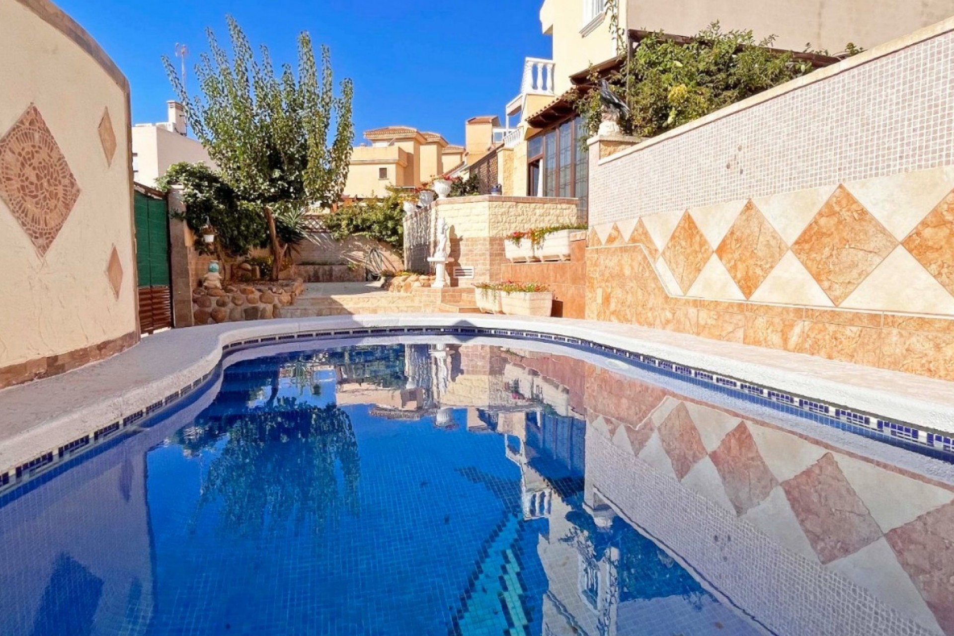 Brukt - Villa -
Orihuela Costa - Costa Blanca