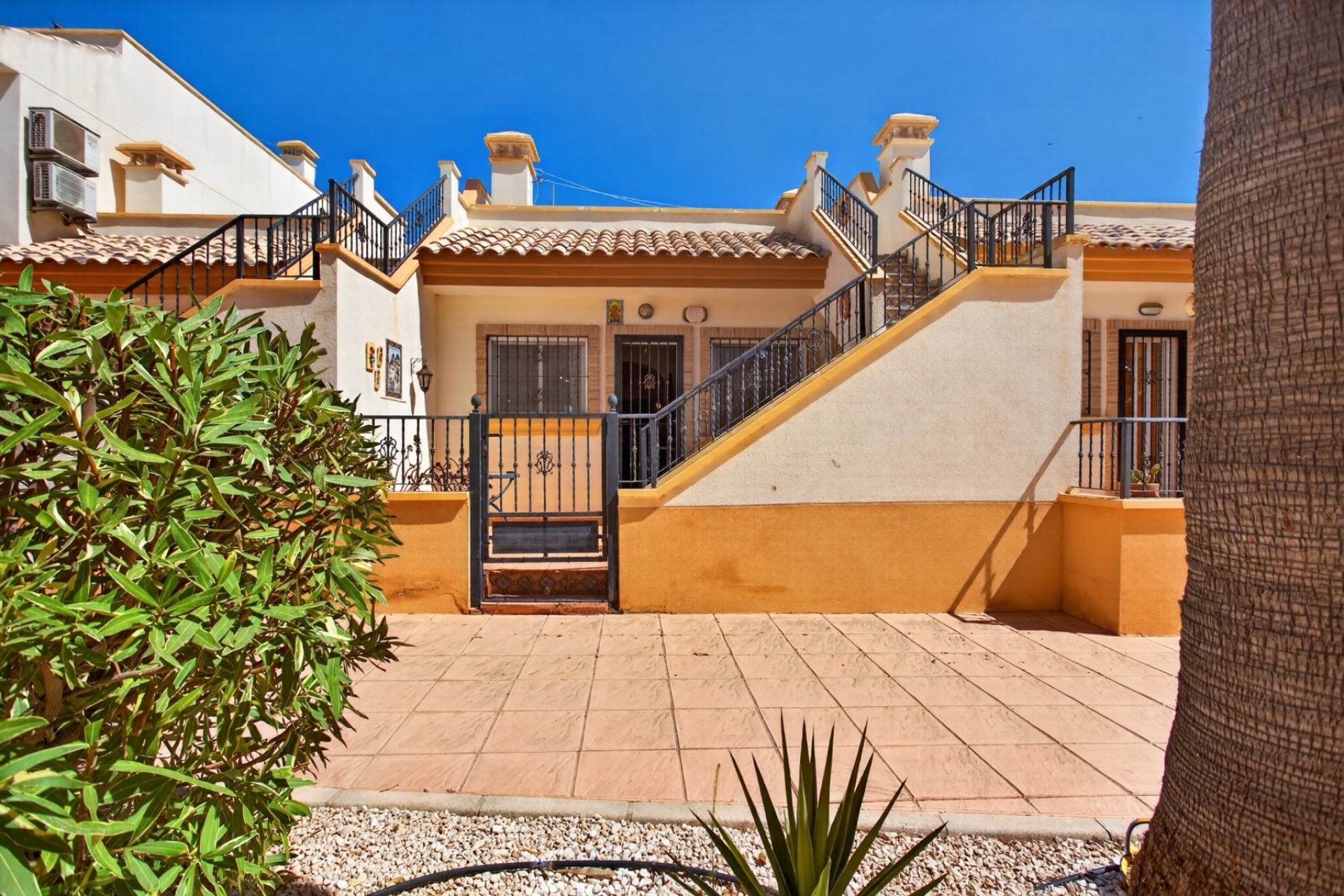 Brukt - Villa -
Orihuela Costa - Costa Blanca