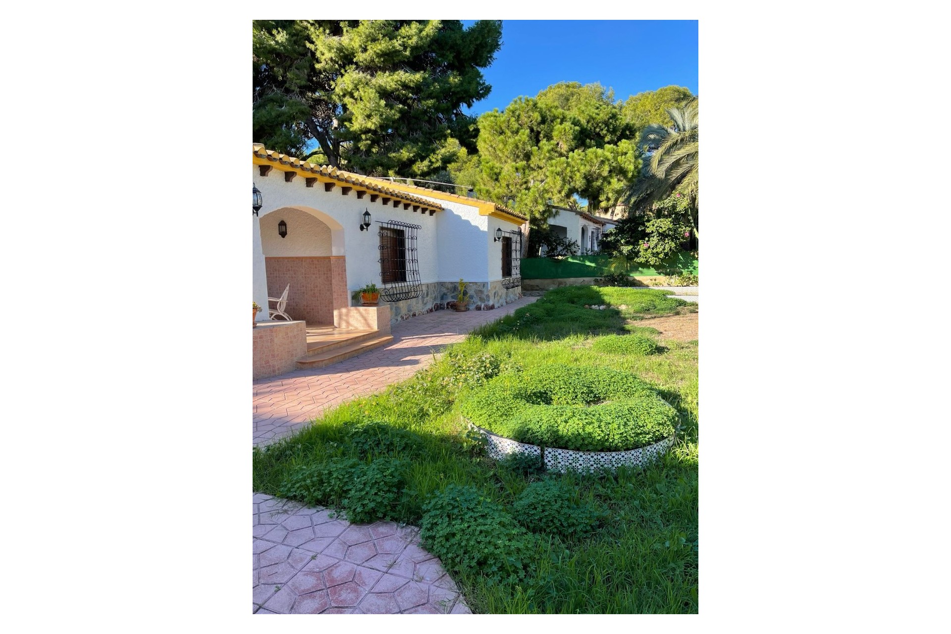 Brukt - Villa -
Orihuela Costa - Costa Blanca