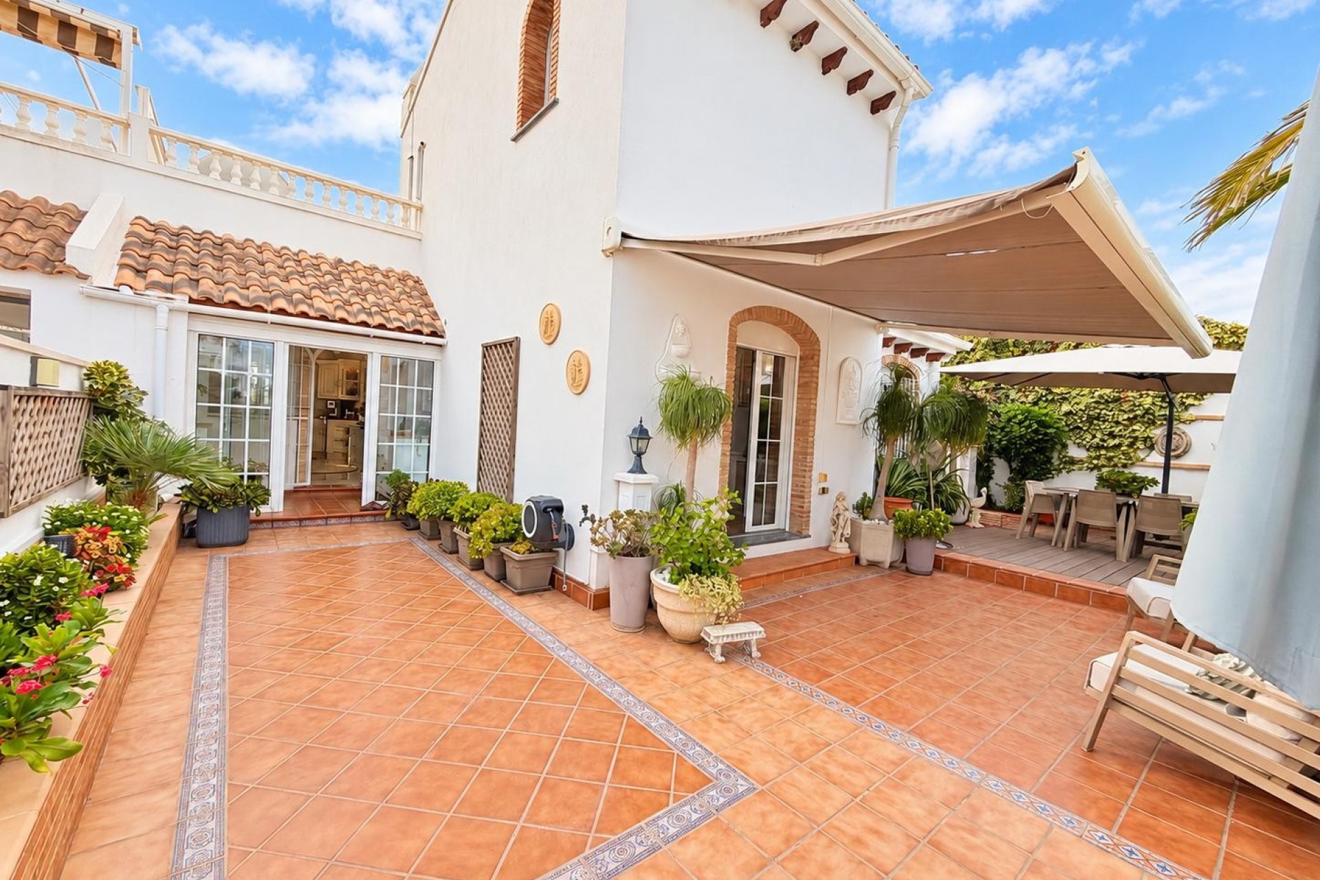 Brukt - Villa -
Orihuela Costa - Costa Blanca