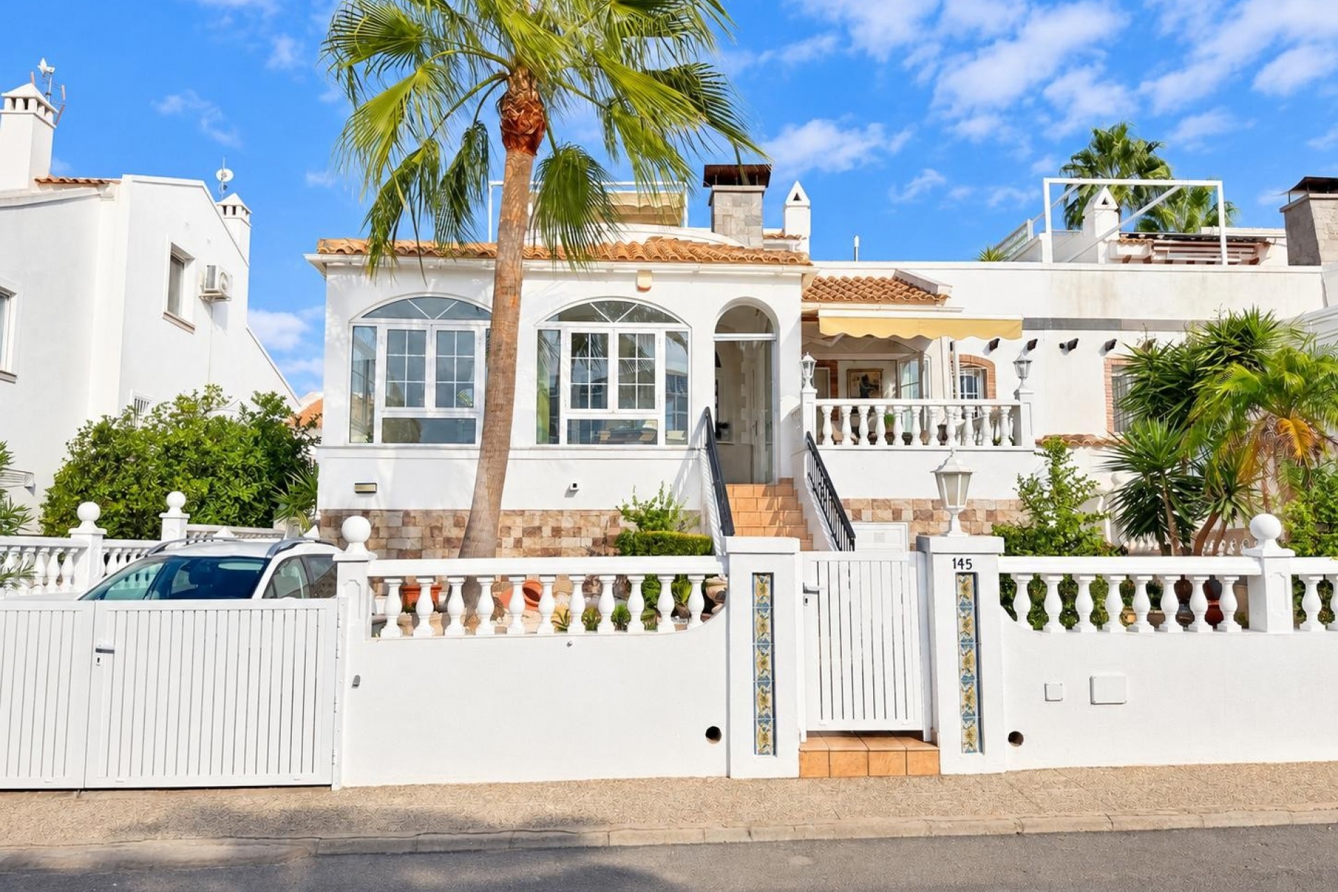 Brukt - Villa -
Orihuela Costa - Costa Blanca