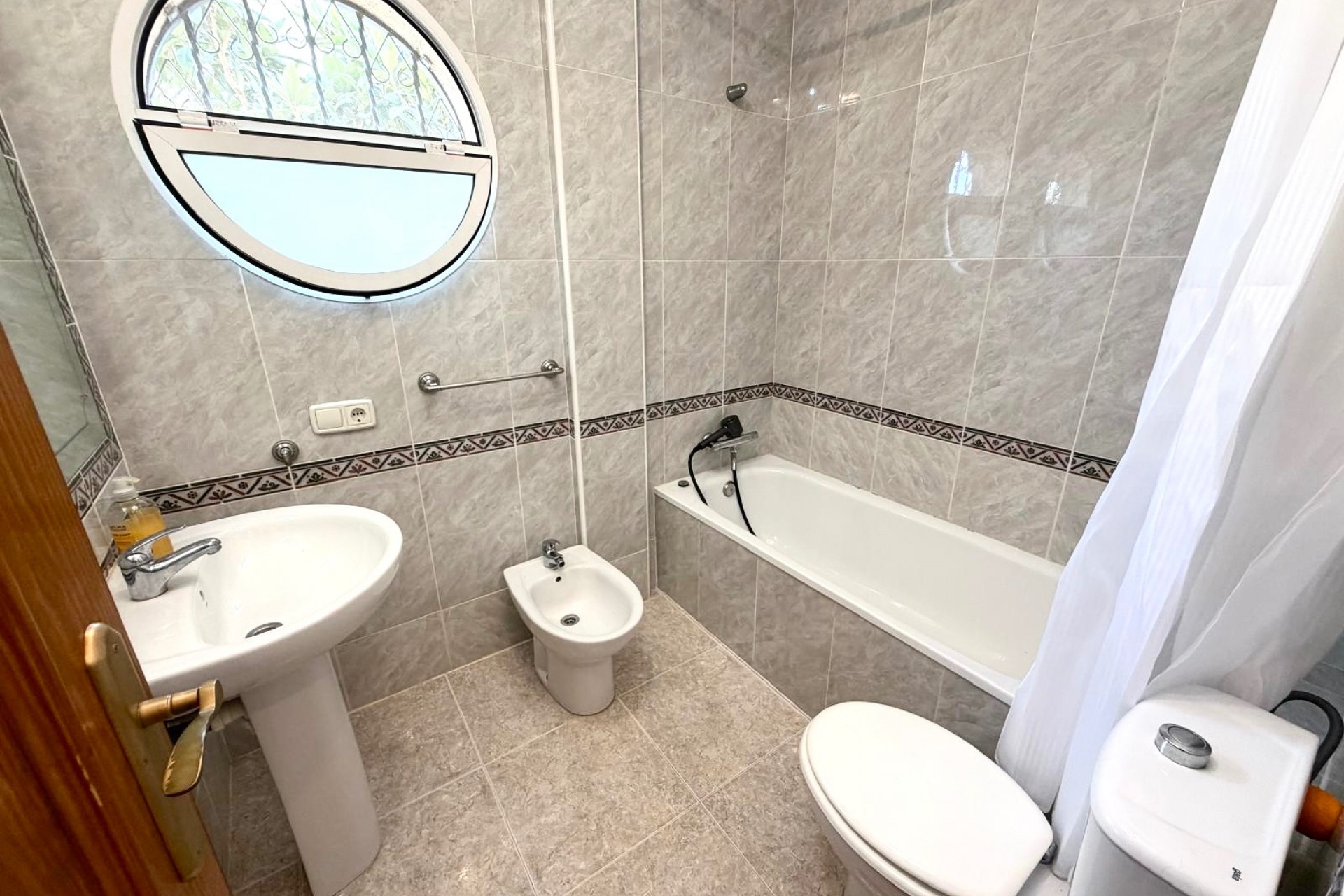 Brukt - Villa -
Orihuela Costa - Costa Blanca