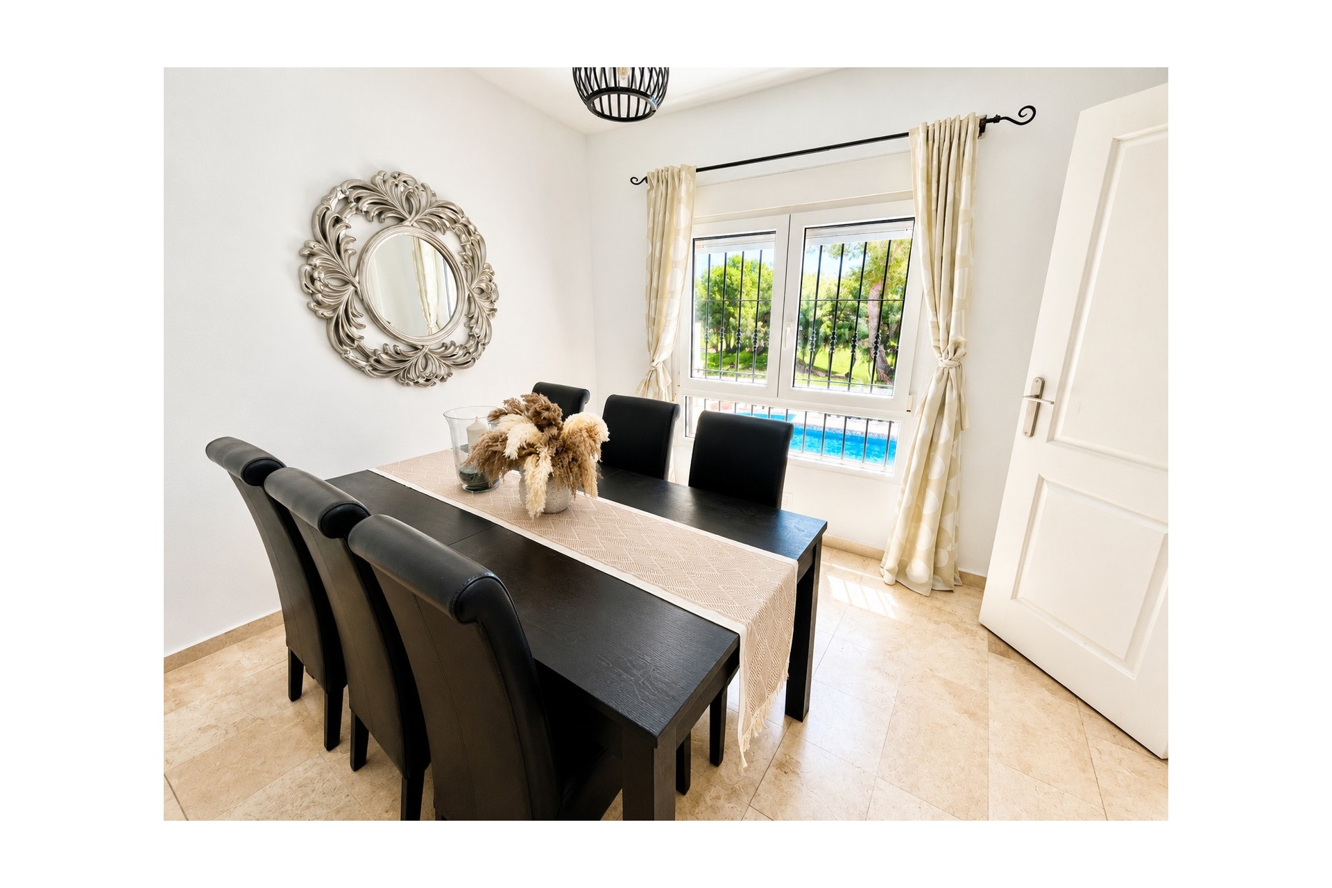 Brukt - Villa -
Orihuela Costa - Costa Blanca