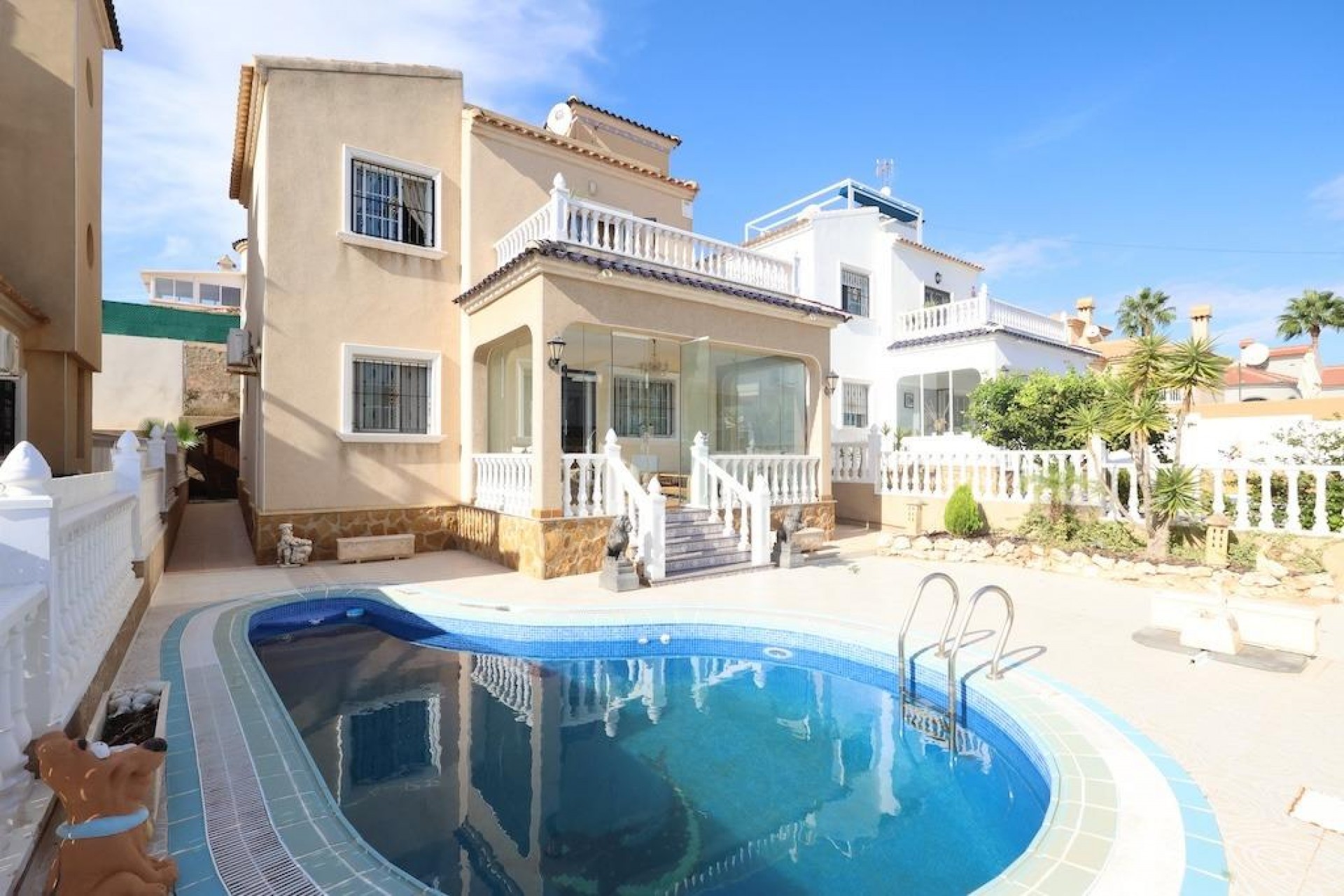 Brukt - Villa -
Orihuela Costa - Costa Blanca