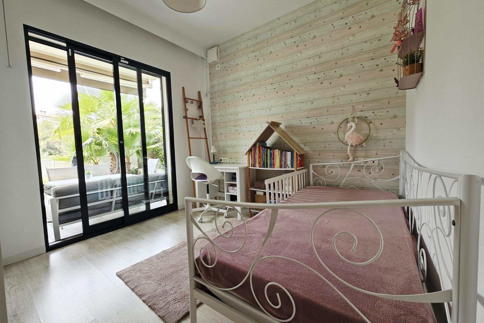 Brukt - Villa -
Orihuela Costa - La Regia