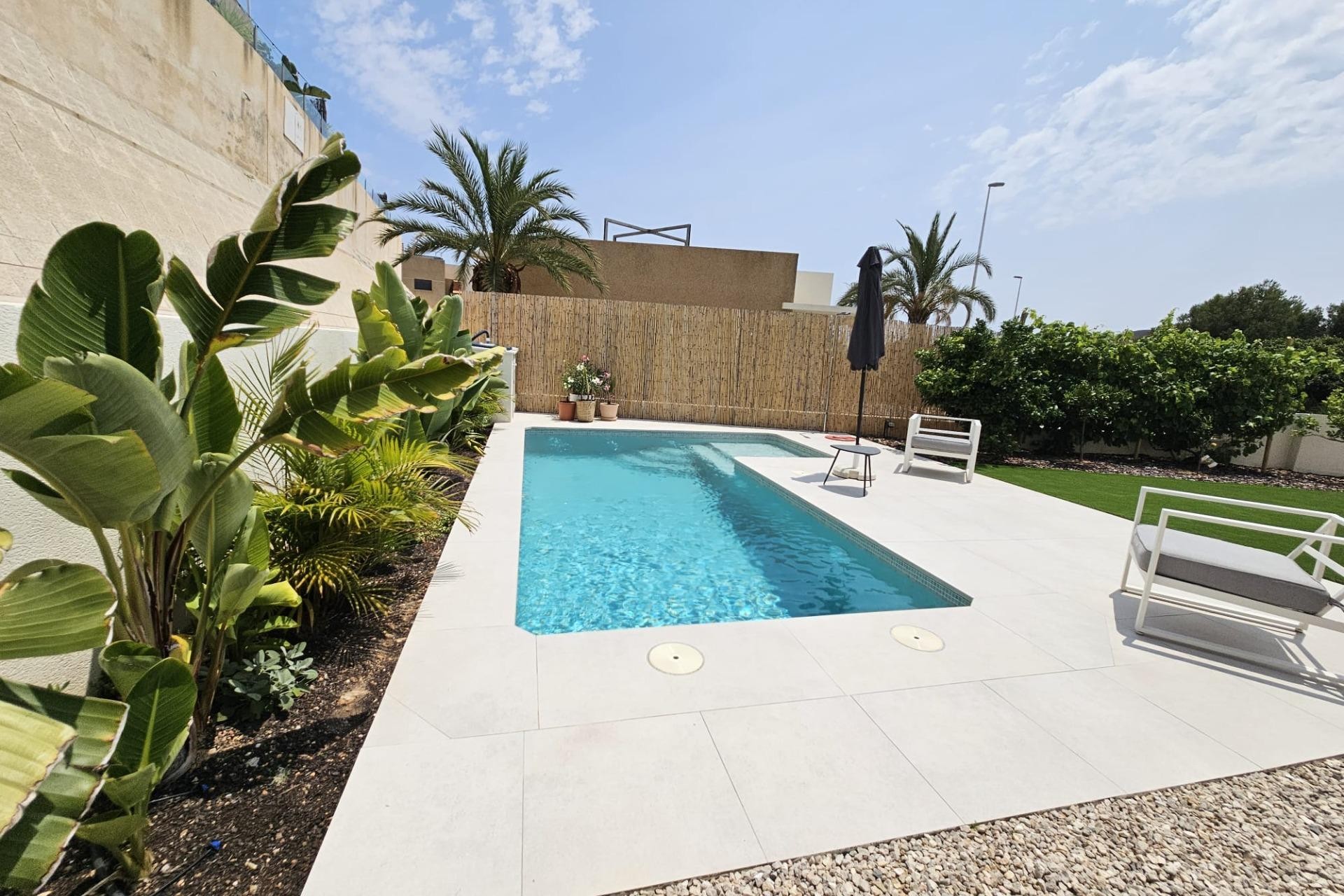 Brukt - Villa -
Orihuela Costa - La Regia