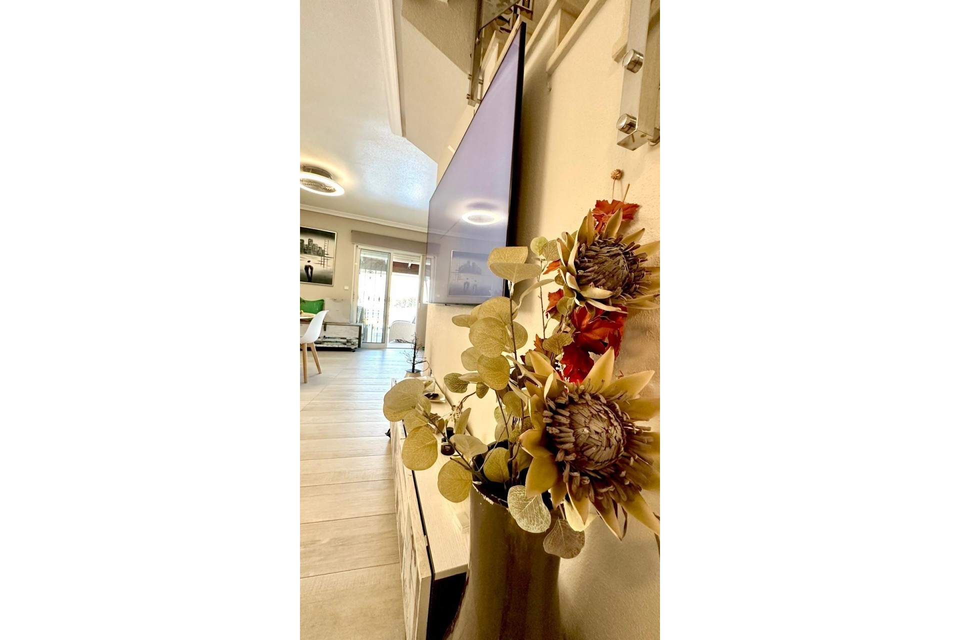 Brukt - Villa -
Orihuela Costa - La Regia