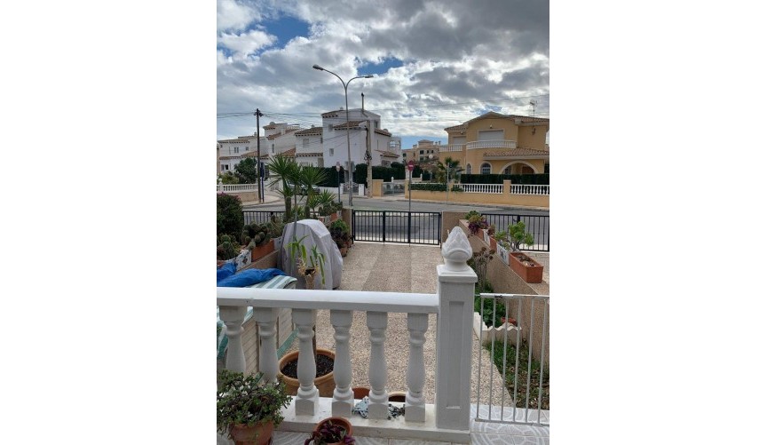 Brukt - Villa -
Orihuela Costa - Las Filipinas