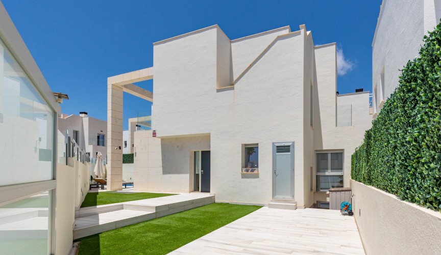 Brukt - Villa -
Orihuela Costa - Lomas de Cabo Roig