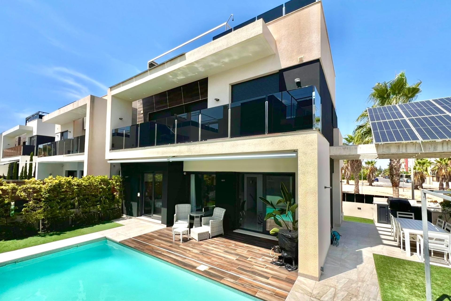 Brukt - Villa -
Orihuela Costa - Lomas de Cabo Roig