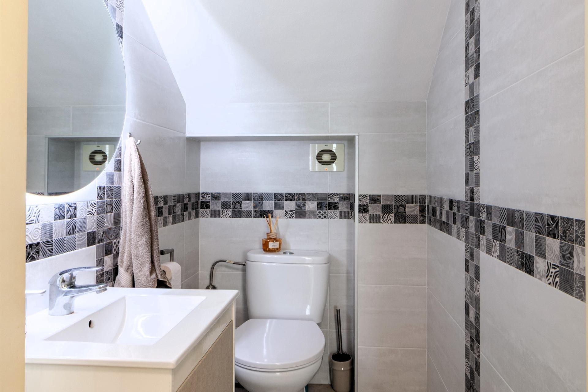 Brukt - Villa -
Orihuela Costa - Los Almendros-la Florida