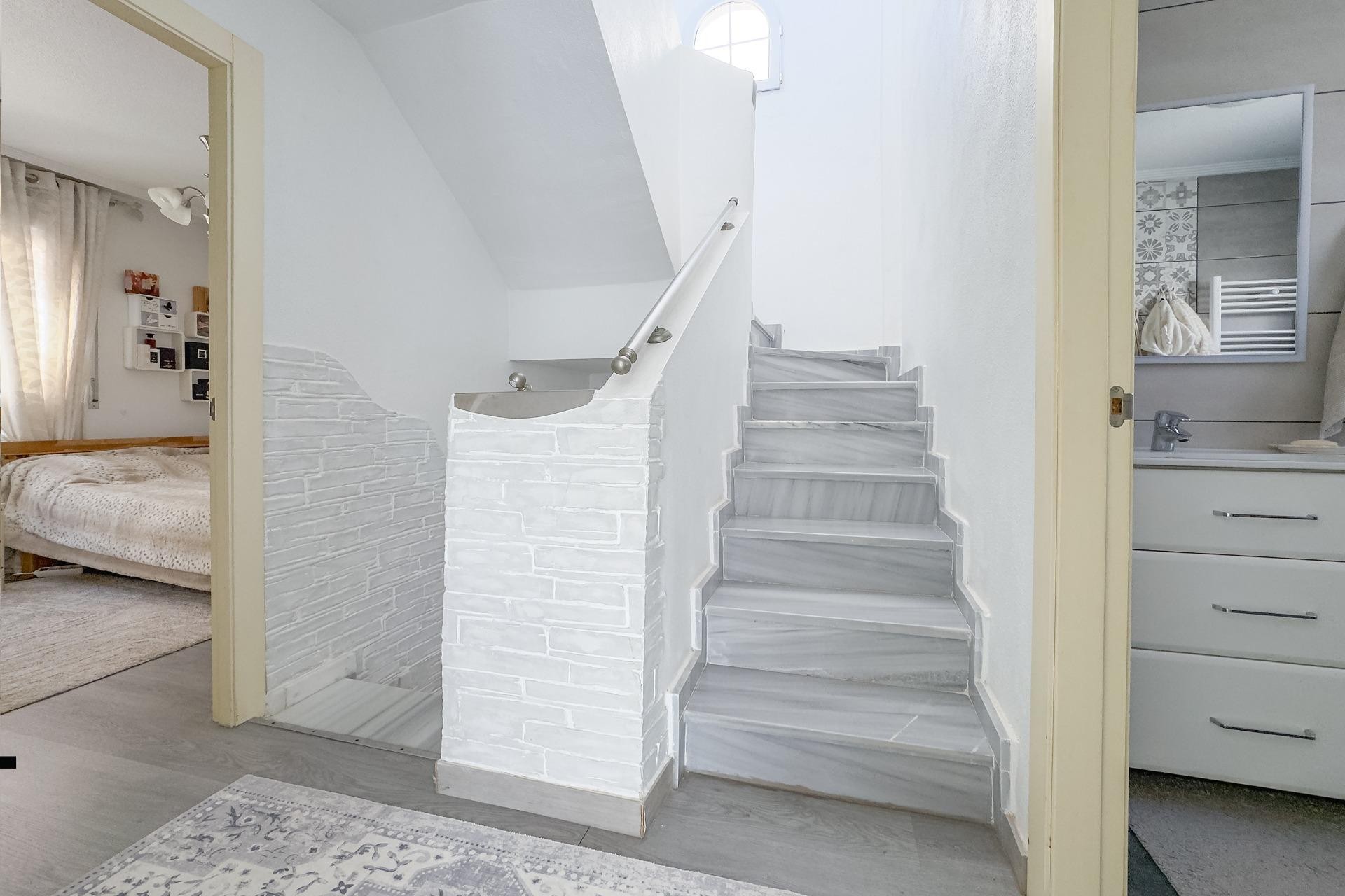 Brukt - Villa -
Orihuela Costa - Los Almendros-la Florida