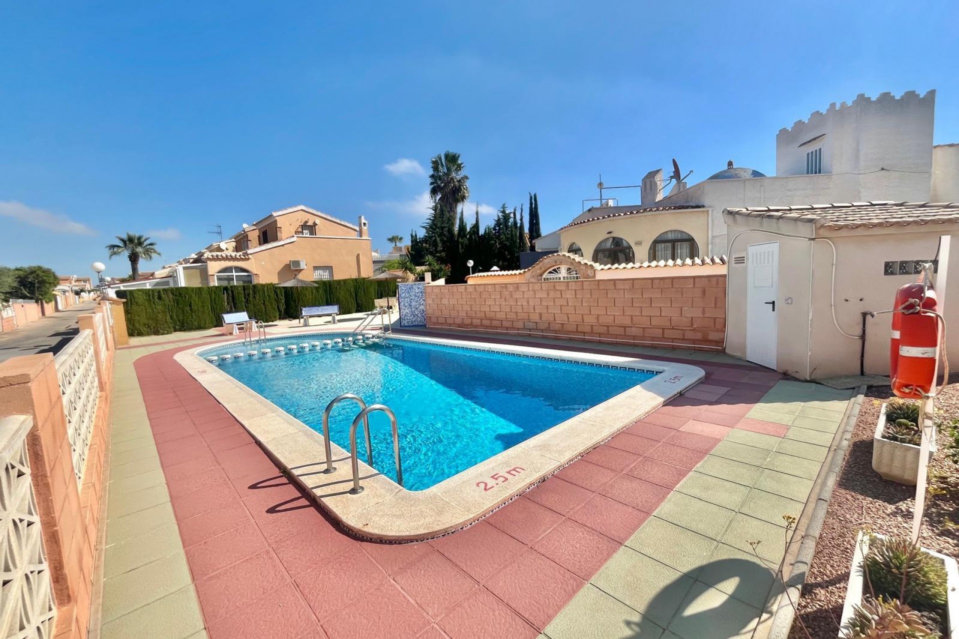 Brukt - Villa -
Orihuela Costa - Los Almendros-la Florida