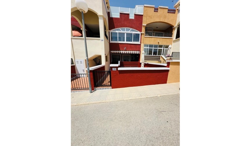 Brukt - Villa -
Orihuela Costa - Los Altos
