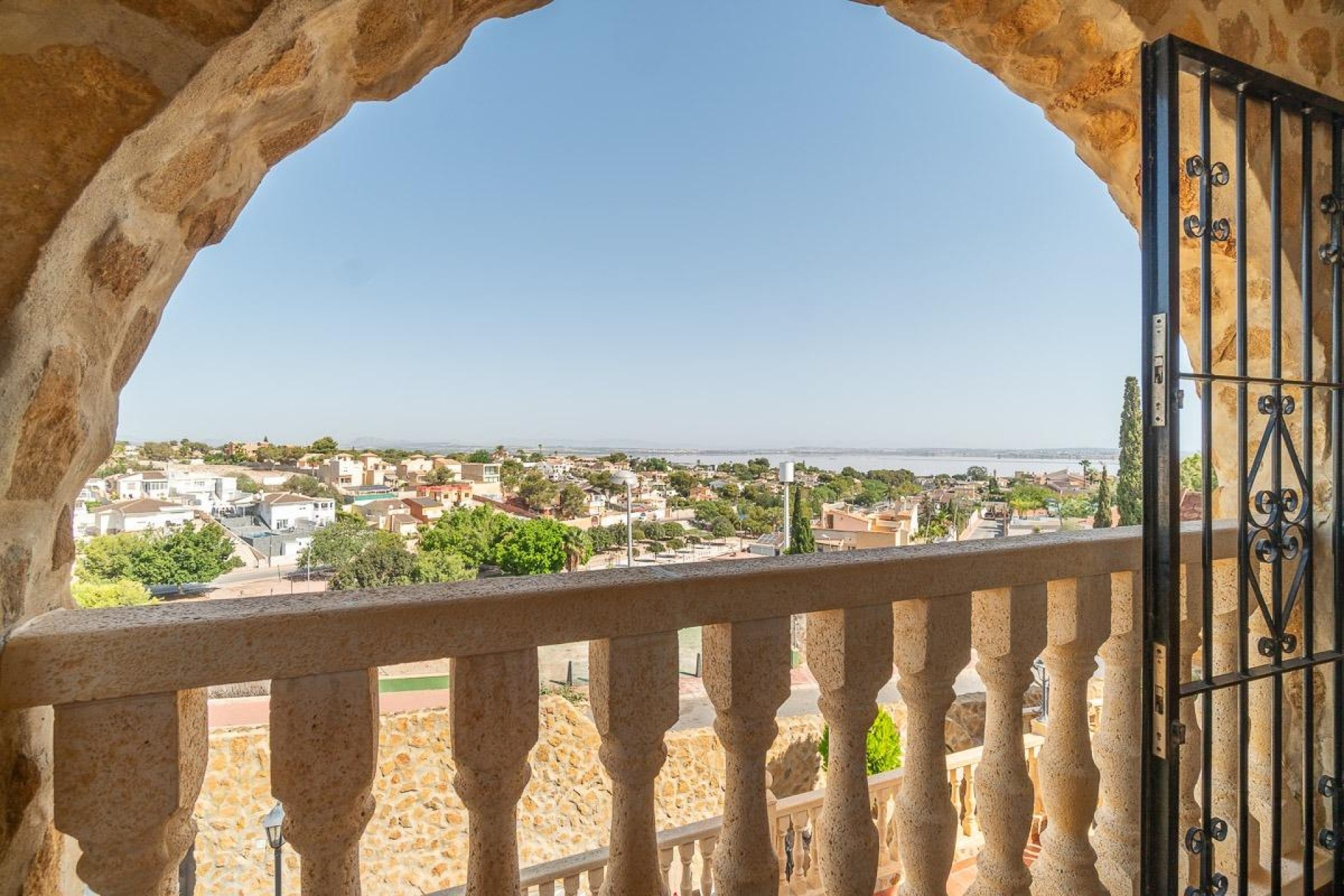 Brukt - Villa -
Orihuela Costa - Los Balcones