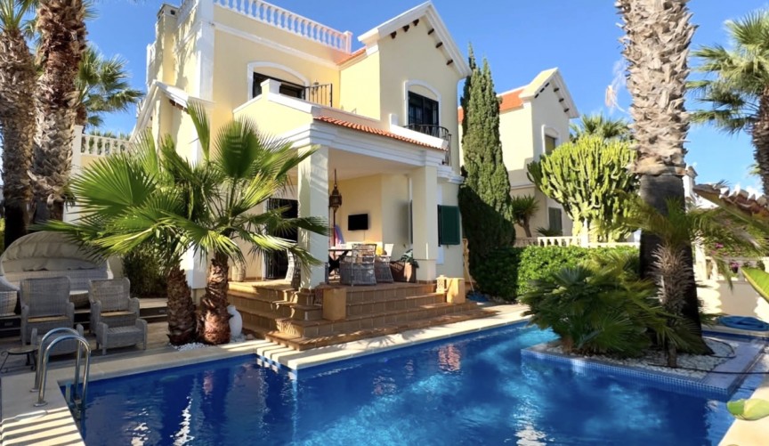 Brukt - Villa -
Orihuela Costa - Los Doses