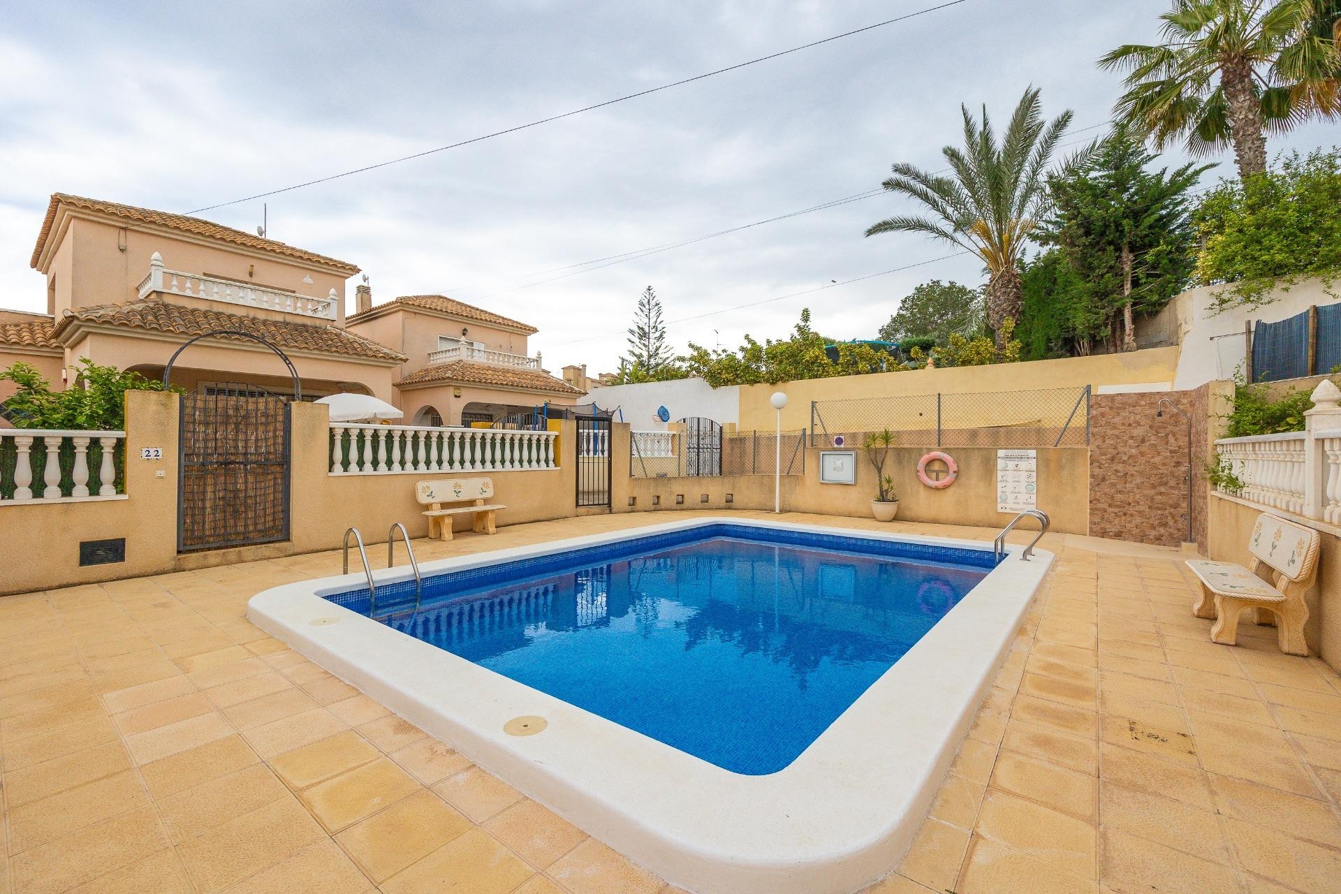 Brukt - Villa -
Orihuela Costa - Villamartín-las Filipinas