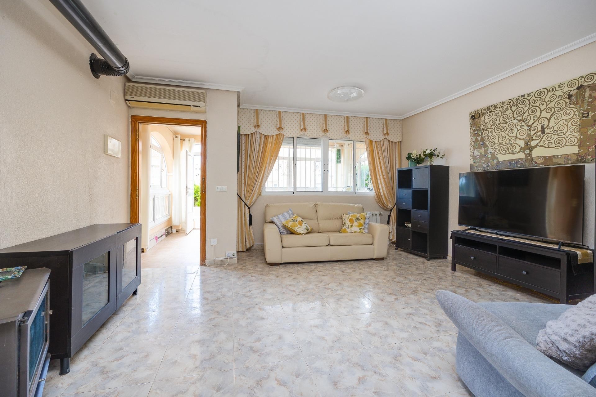 Brukt - Villa -
Orihuela Costa - Villamartín-las Filipinas