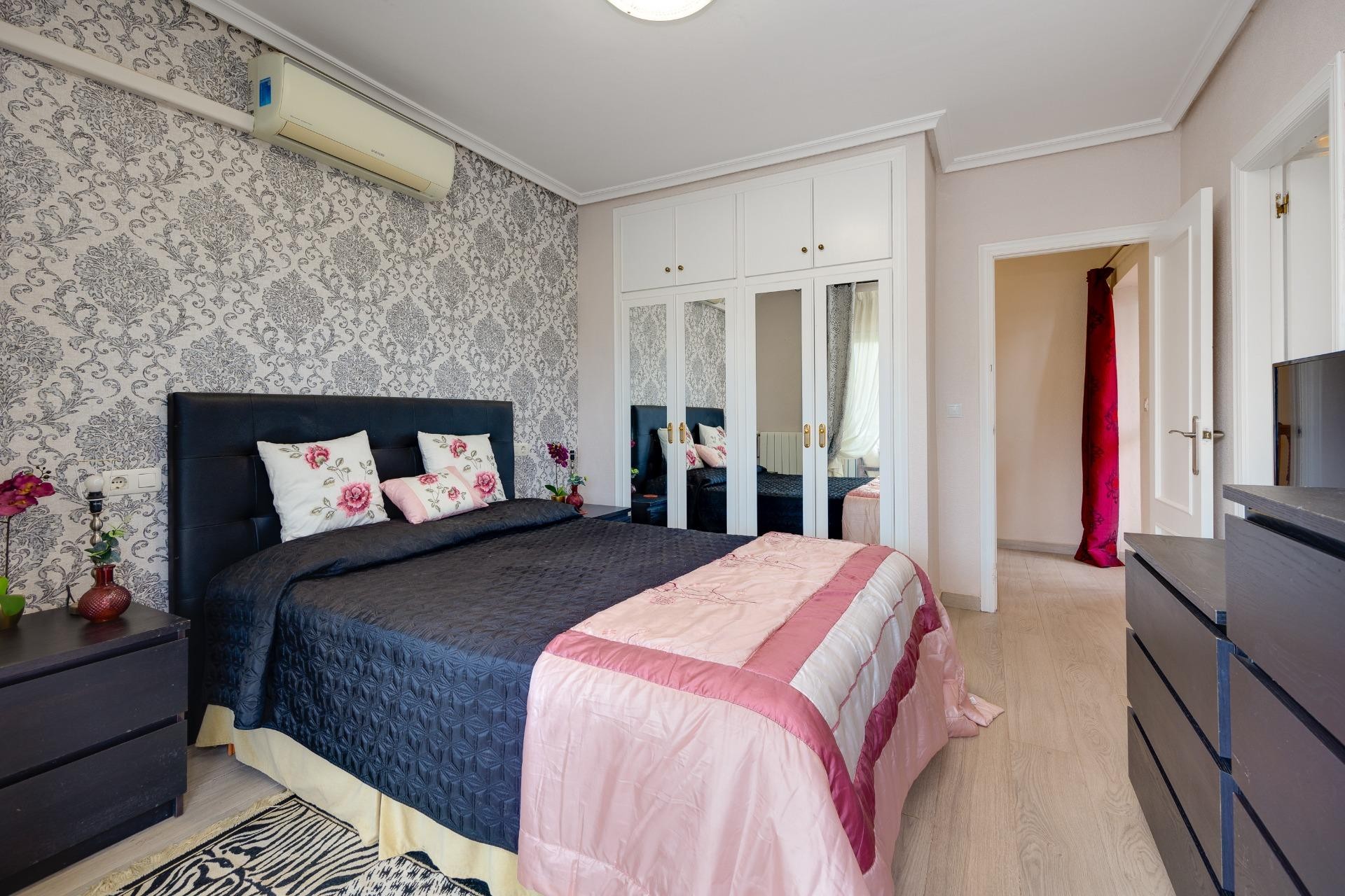 Brukt - Villa -
Orihuela Costa - Villamartín-las Filipinas