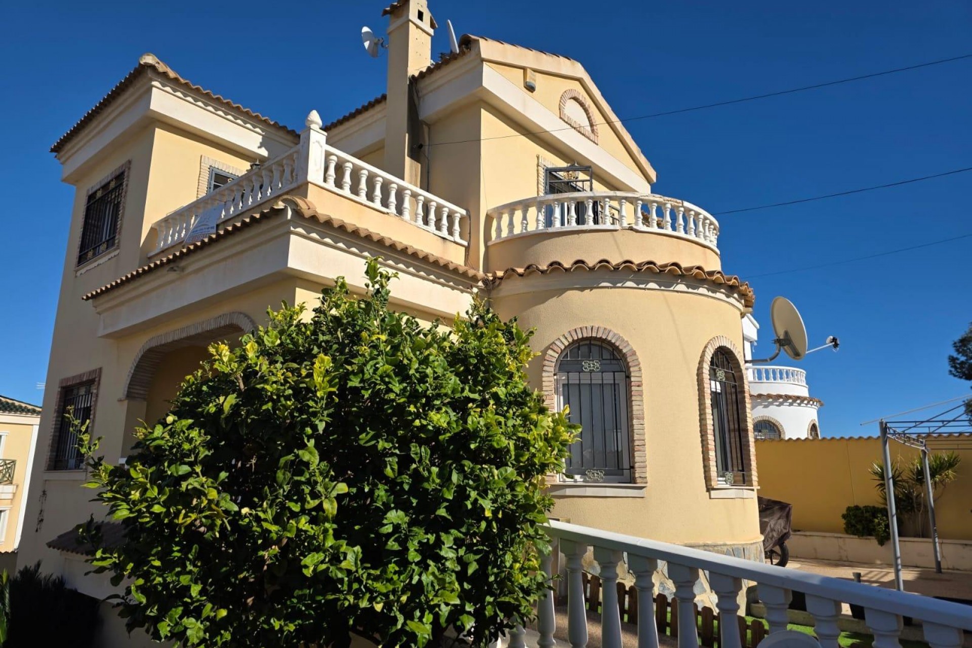 Brukt - Villa -
Orihuela Costa - Villamartín-las Filipinas